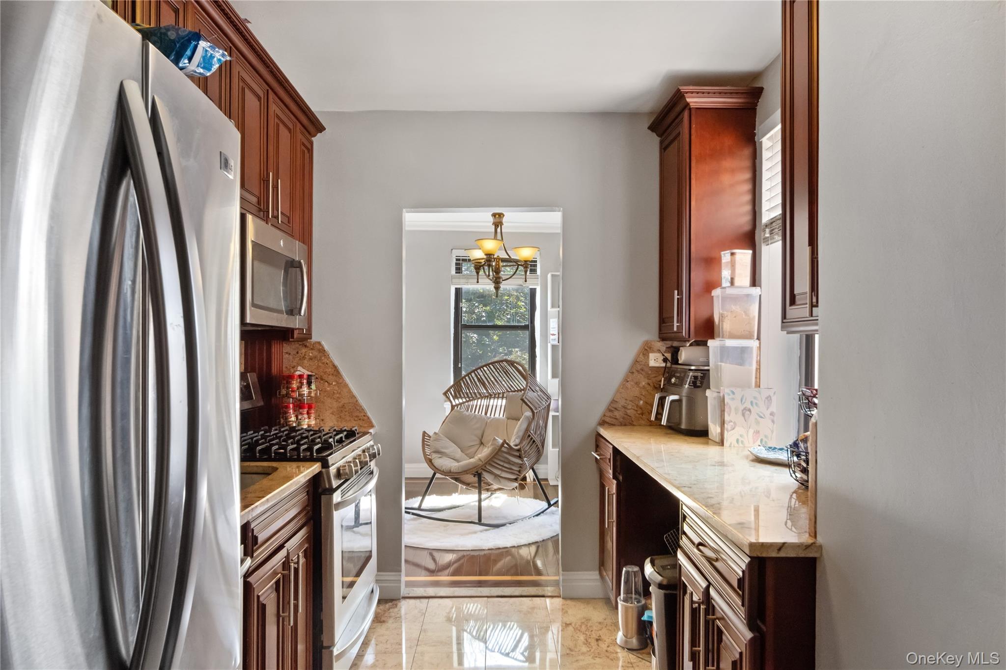 470 N Broadway, Unit B23 photo 5