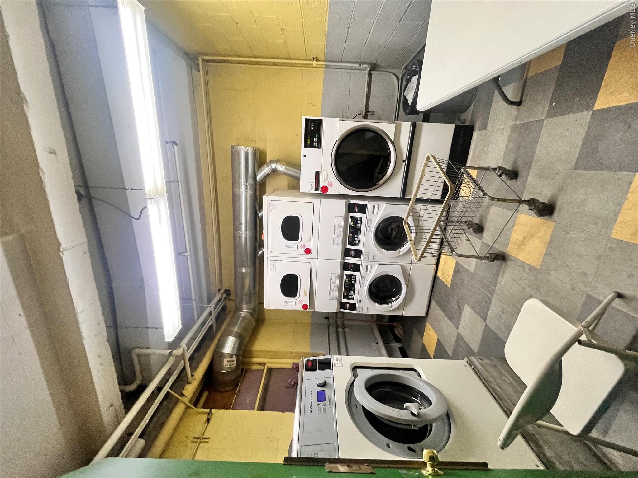 143-36 Barclay Avenue, Unit 6C photo 11