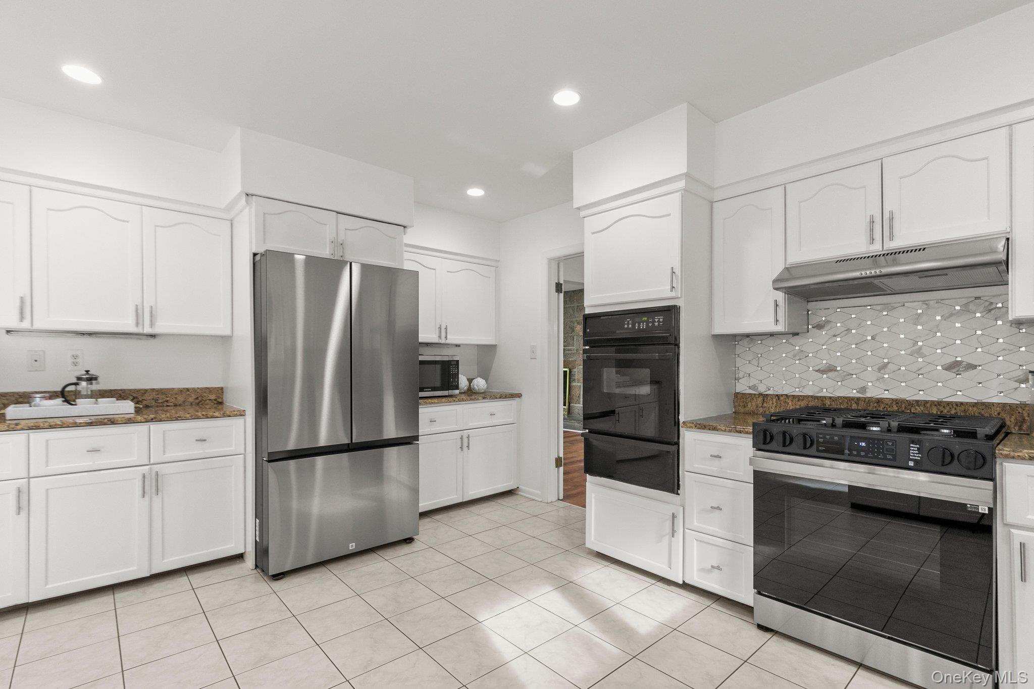 1341 Pelhamdale Avenue – For Rent photo 10
