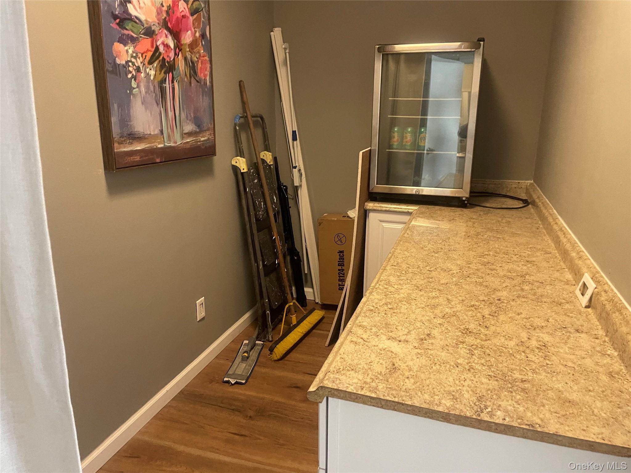 40 Motor Avenue – For Rent photo 8