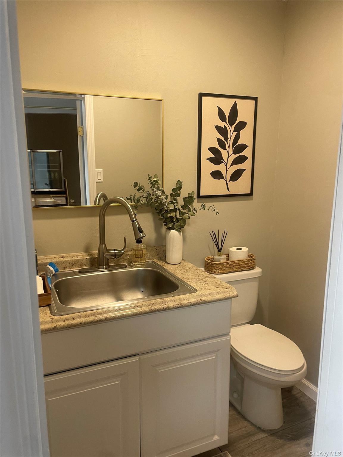 40 Motor Avenue – For Rent photo 7