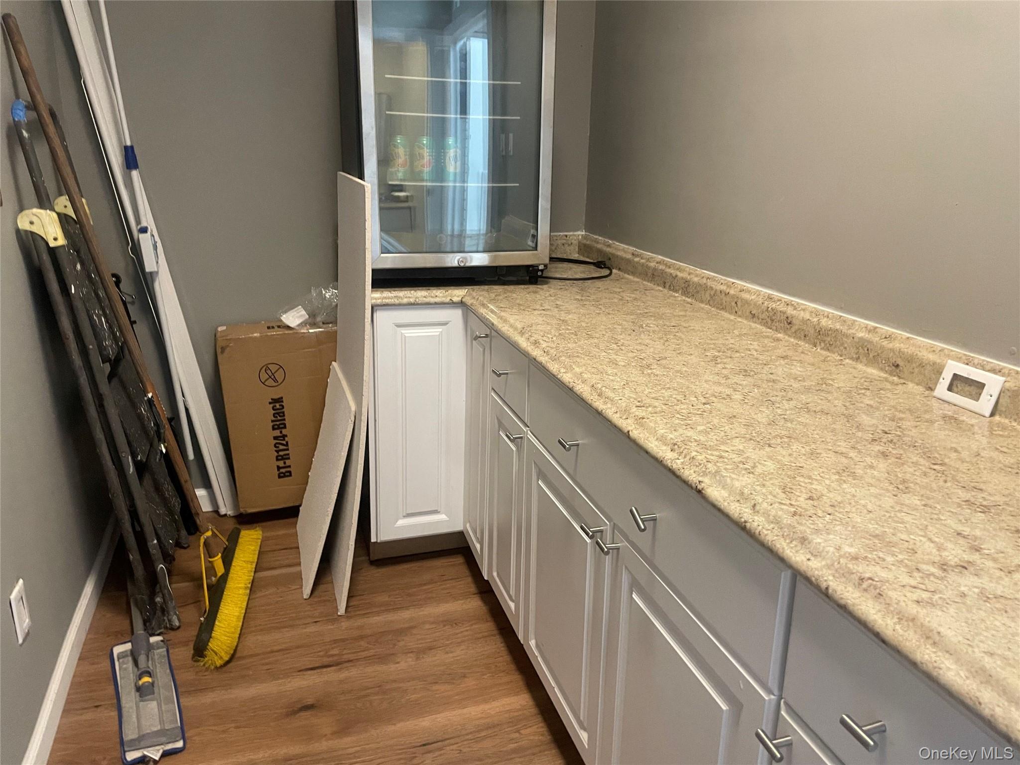 40 Motor Avenue – For Rent photo 9