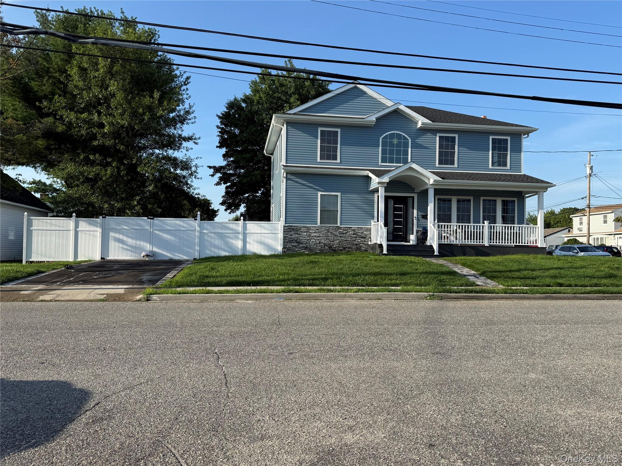 139 Maple Avenue – For Sale