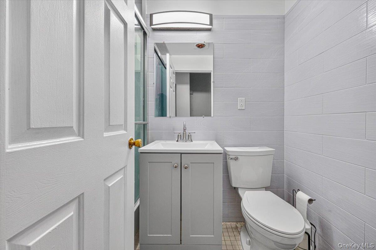 521 E 156th Street, Unit C photo 15