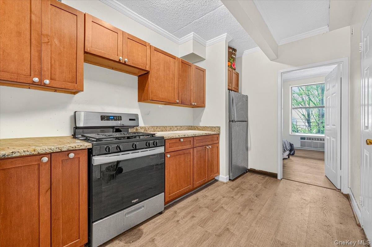 521 E 156th Street, Unit C photo 5