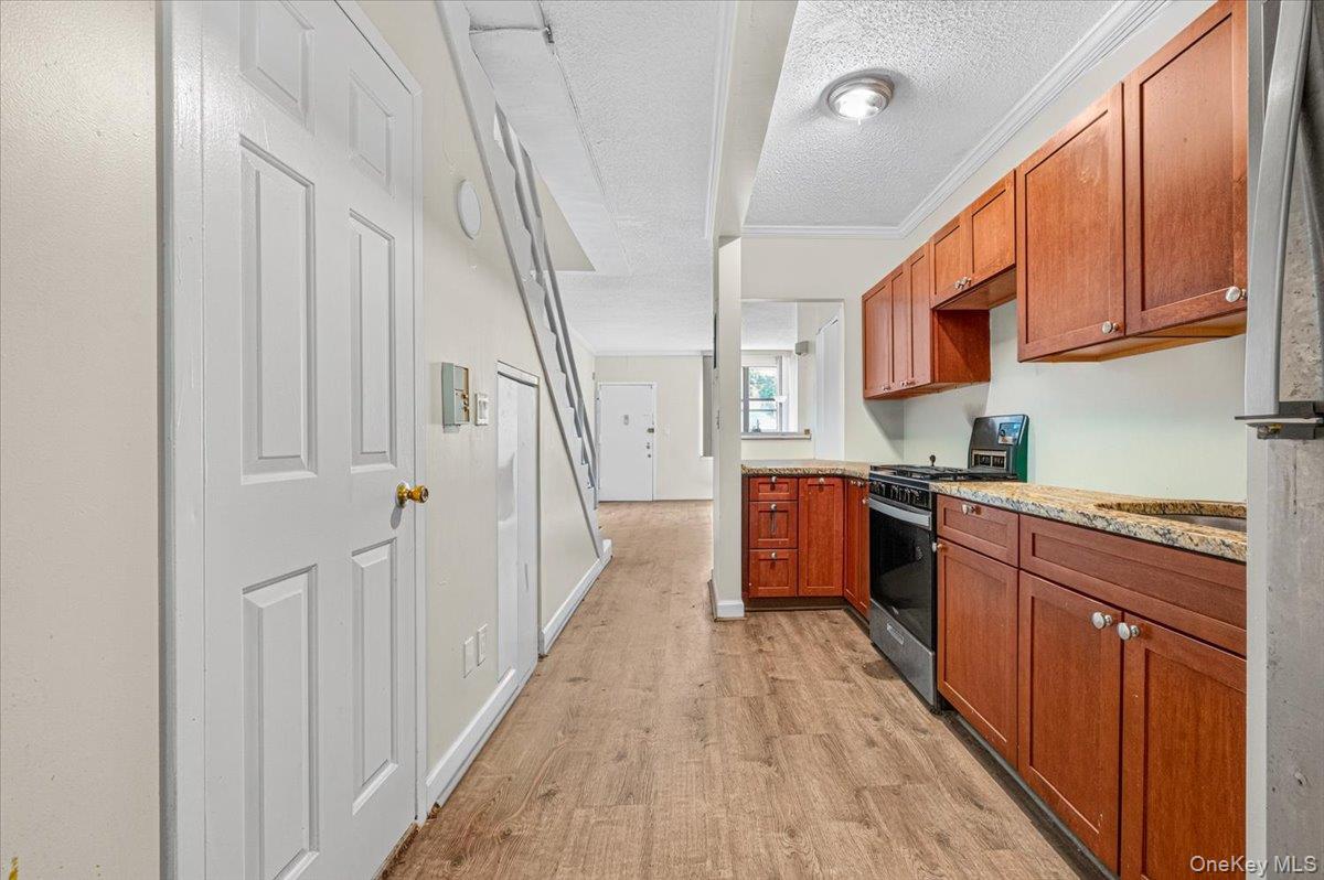 521 E 156th Street, Unit C photo 6