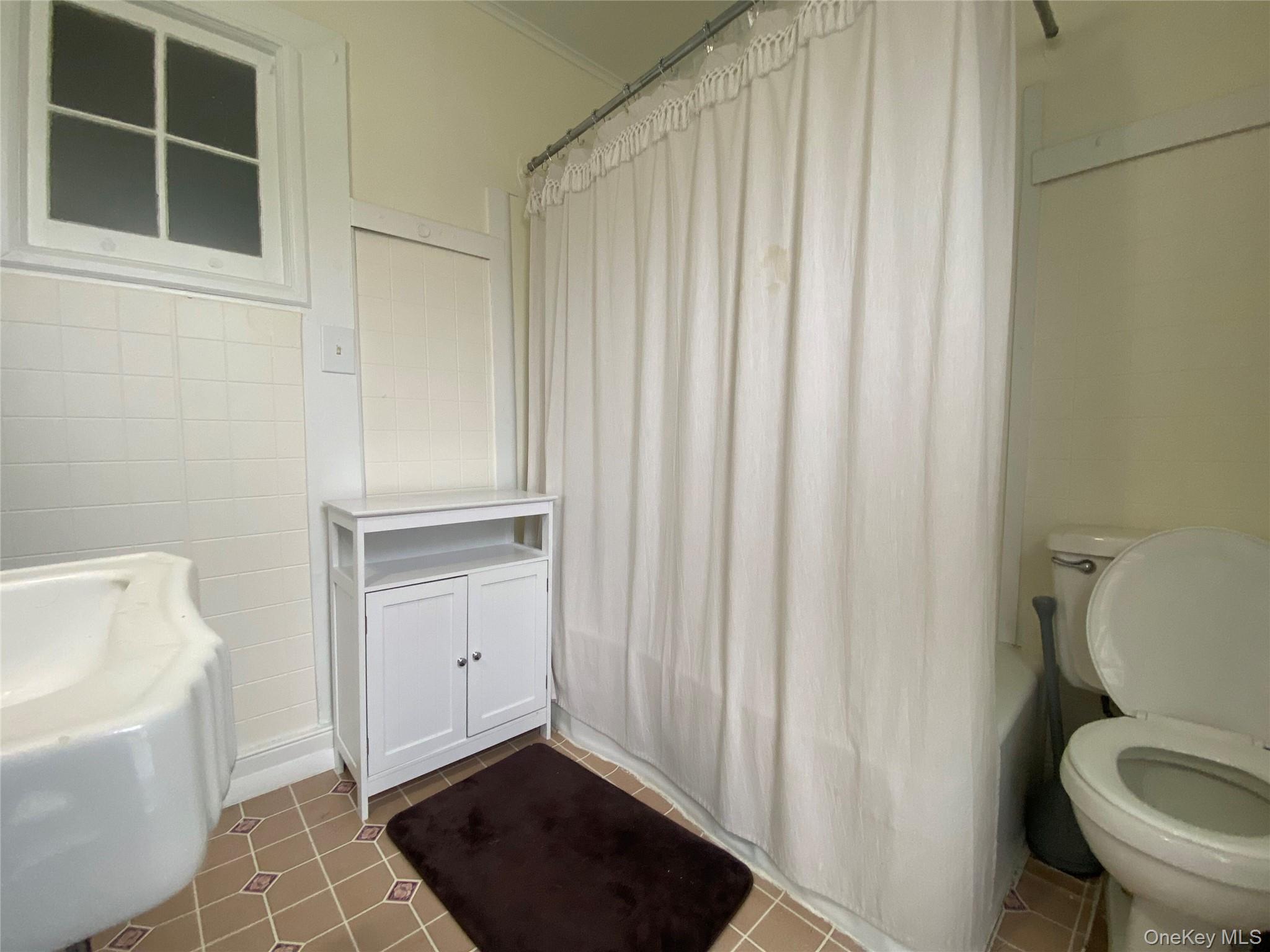 94 Sanfordville Road, Unit 4 photo 8