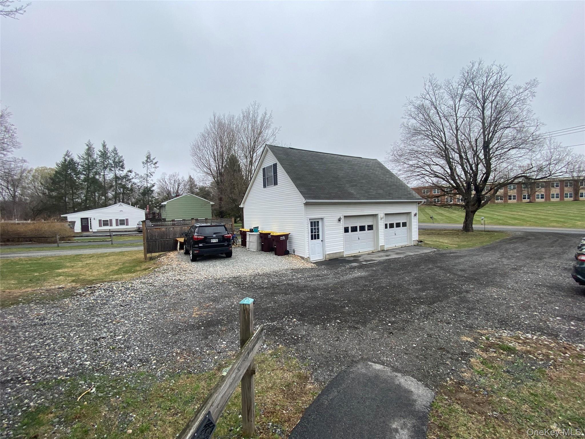94 Sanfordville Road, Unit 4 photo 9