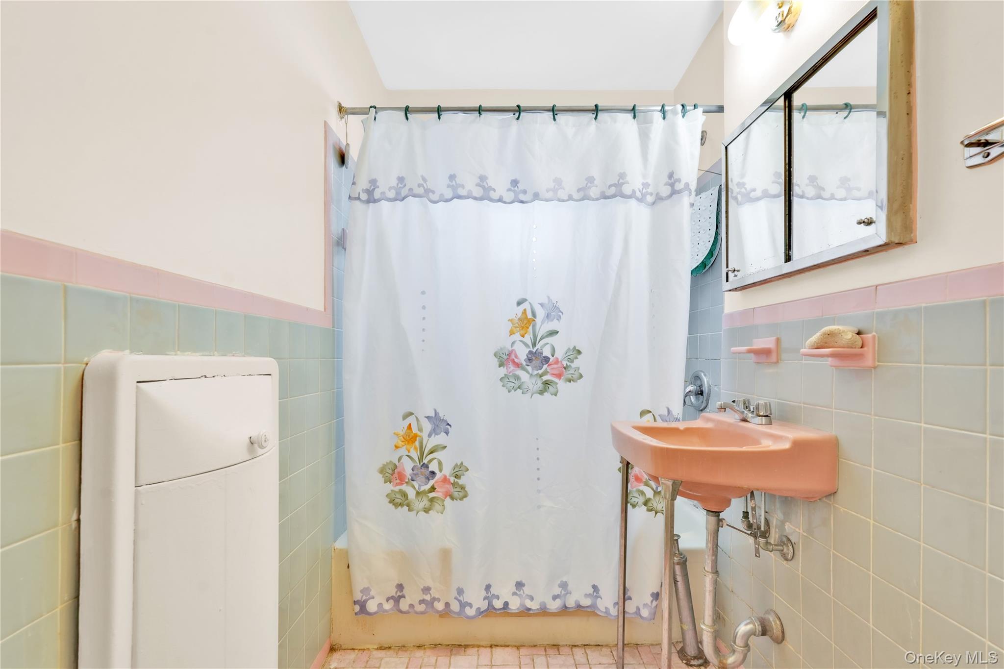 108-05 Astoria Boulevard, Unit 6-A photo 11