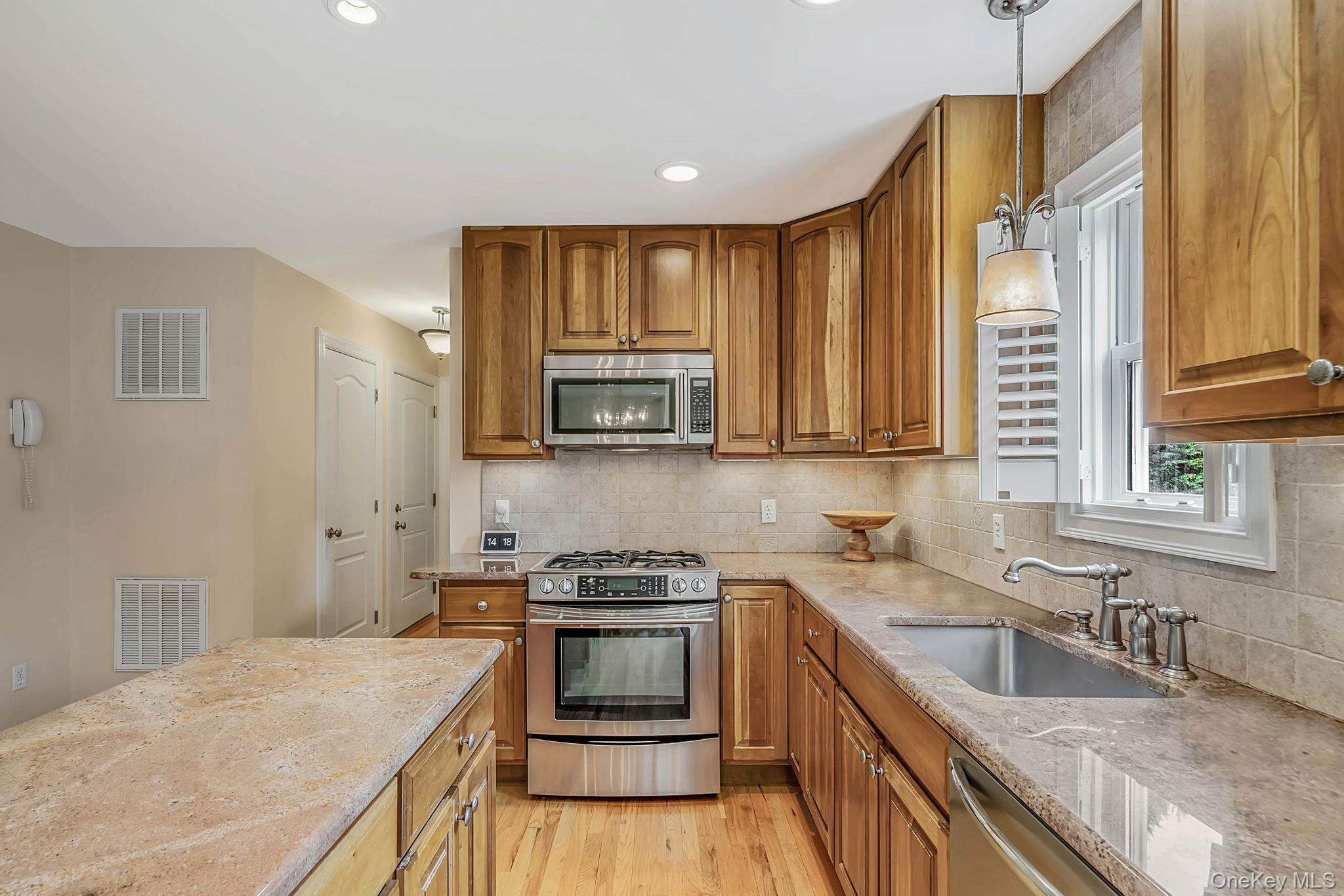 26 River Avenue – For Sale photo 9