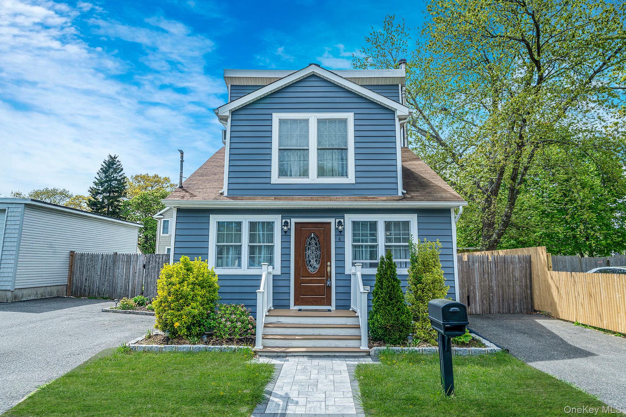 4 Morgan Avenue – For Sale