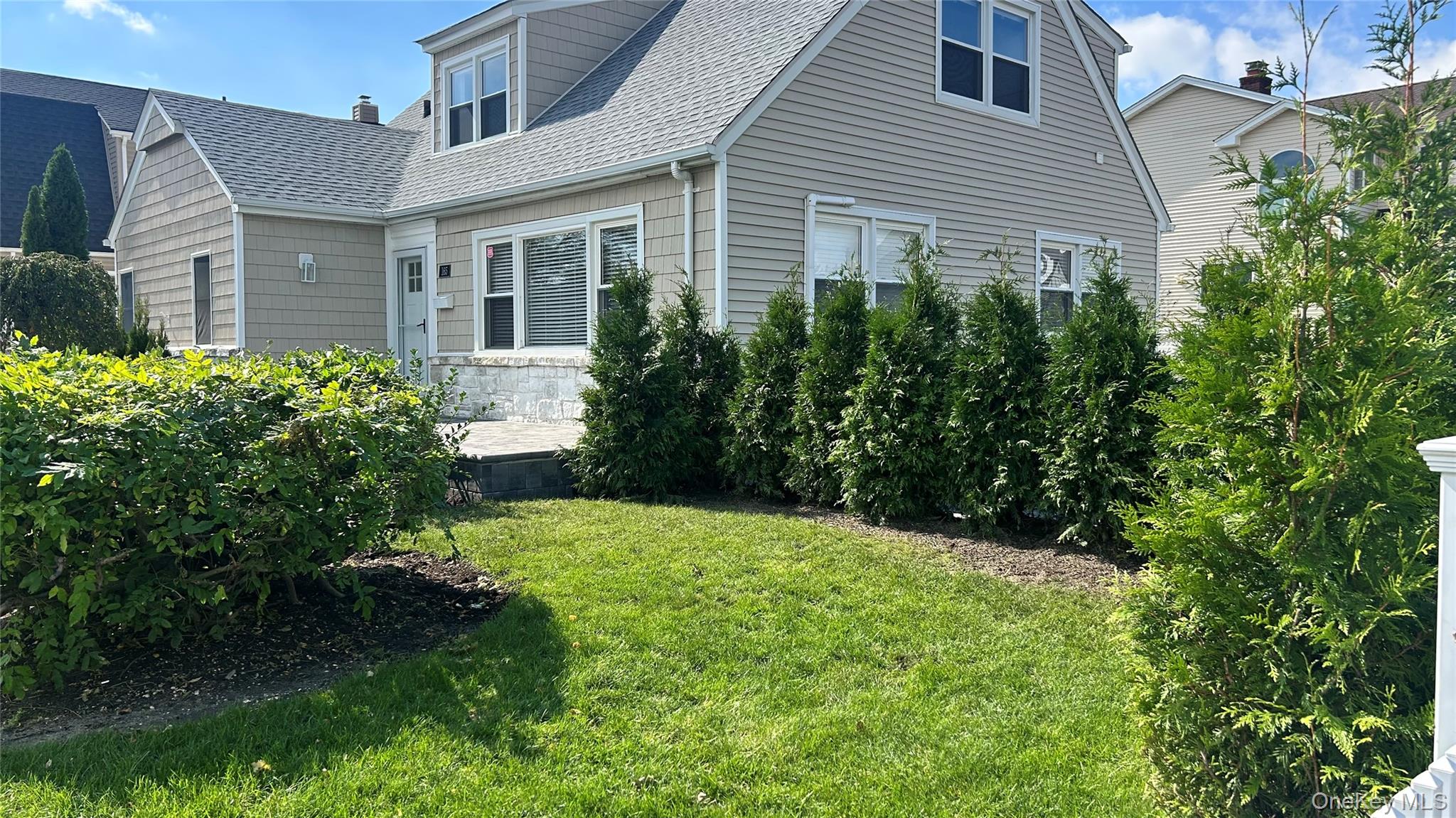 165 Franklin Boulevard, Unit main photo 4