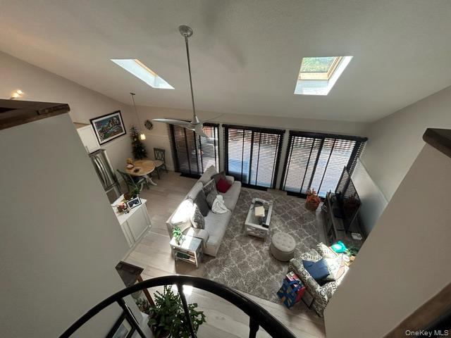 5 Lakeview Terrace – For Sale photo 8