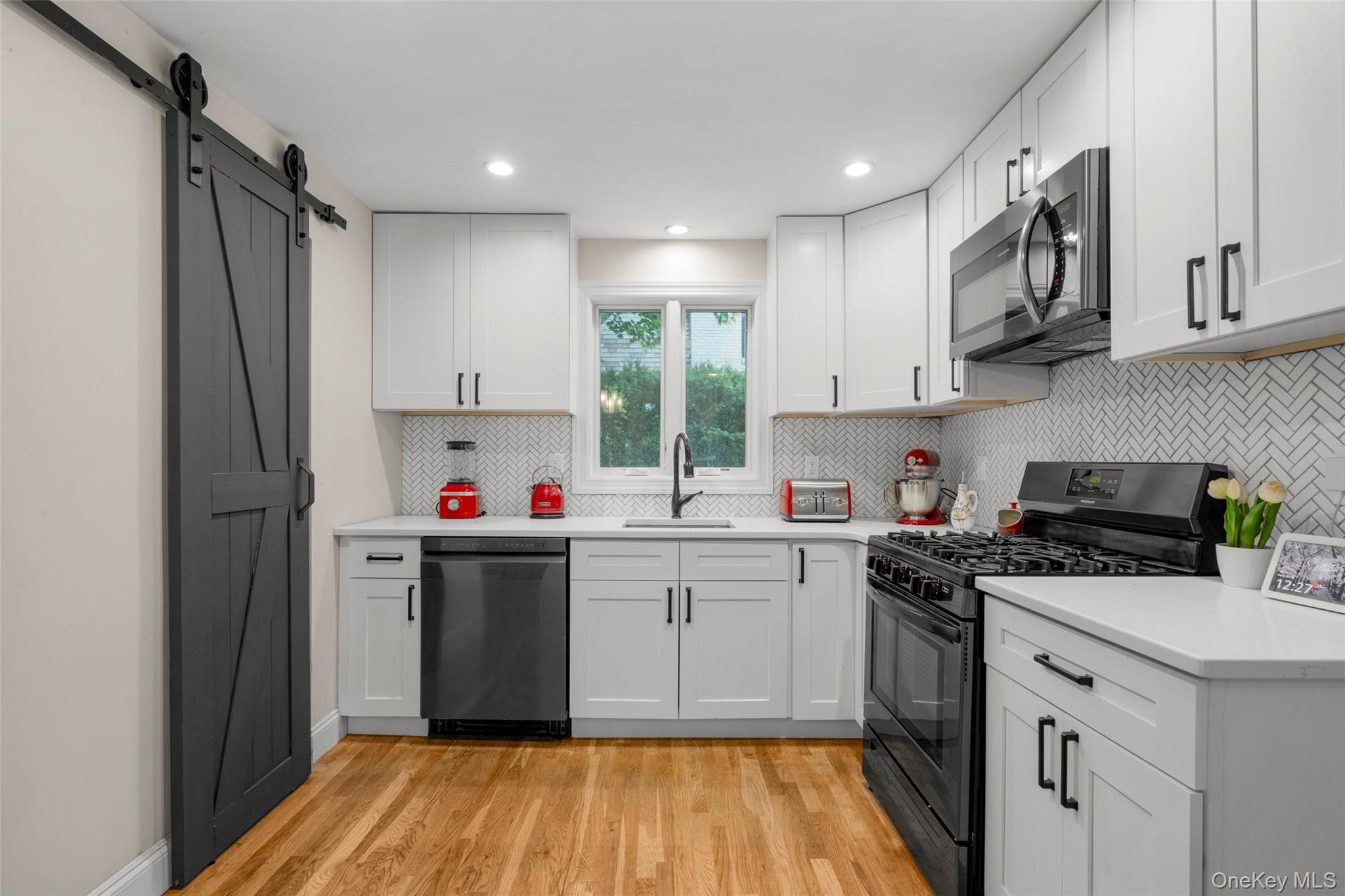 1 Harmon Drive – For Rent photo 9