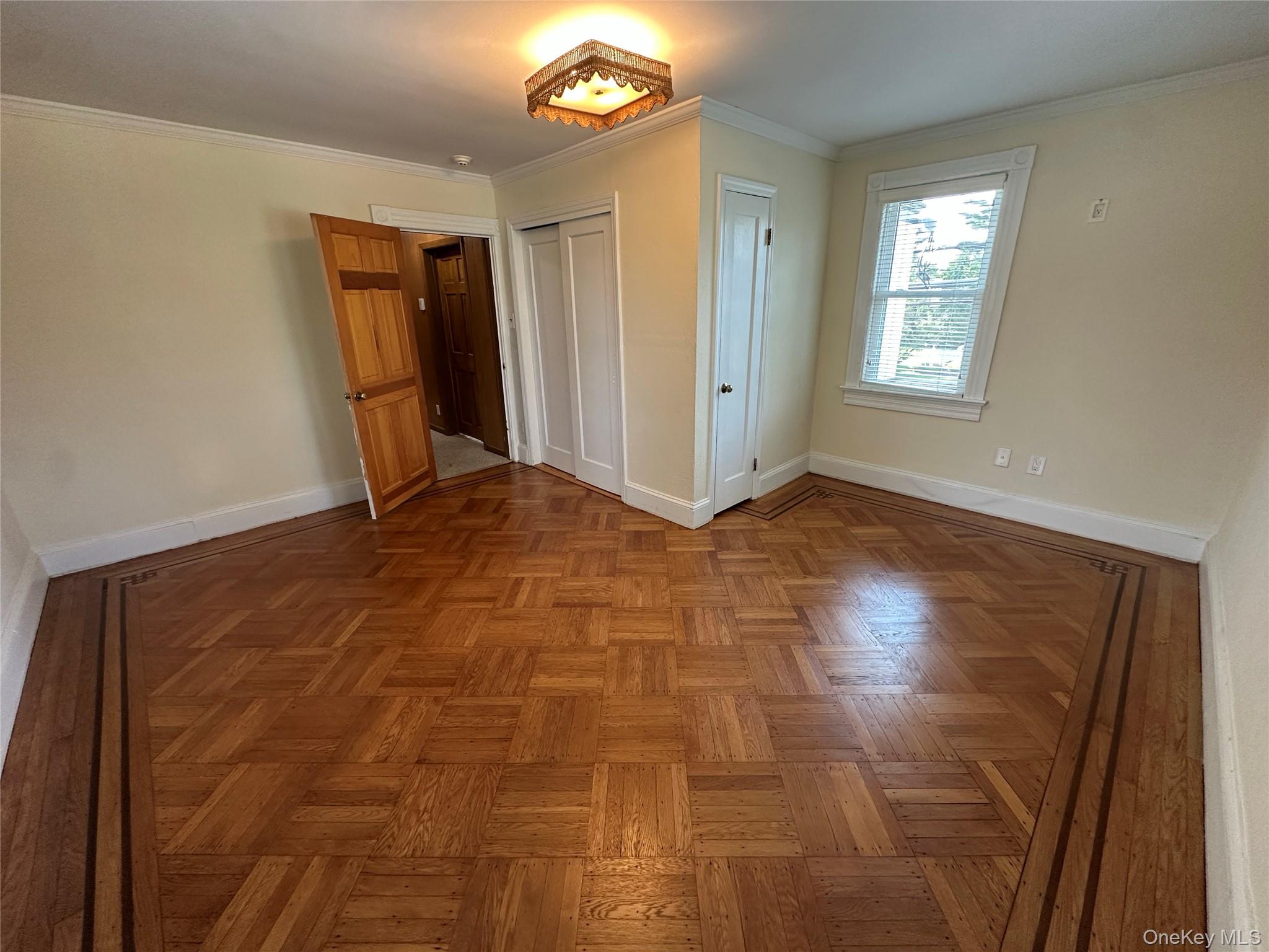 215 Conklin Street – For Rent photo 10
