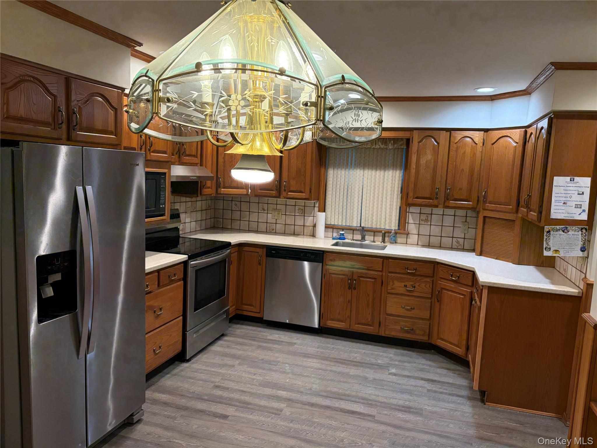 215 Conklin Street – For Rent photo 17