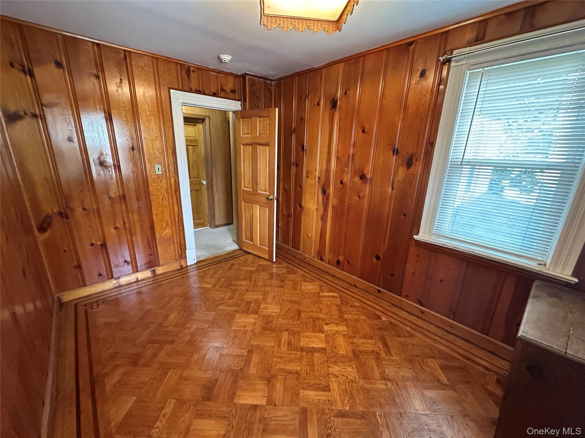215 Conklin Street – For Rent photo 13