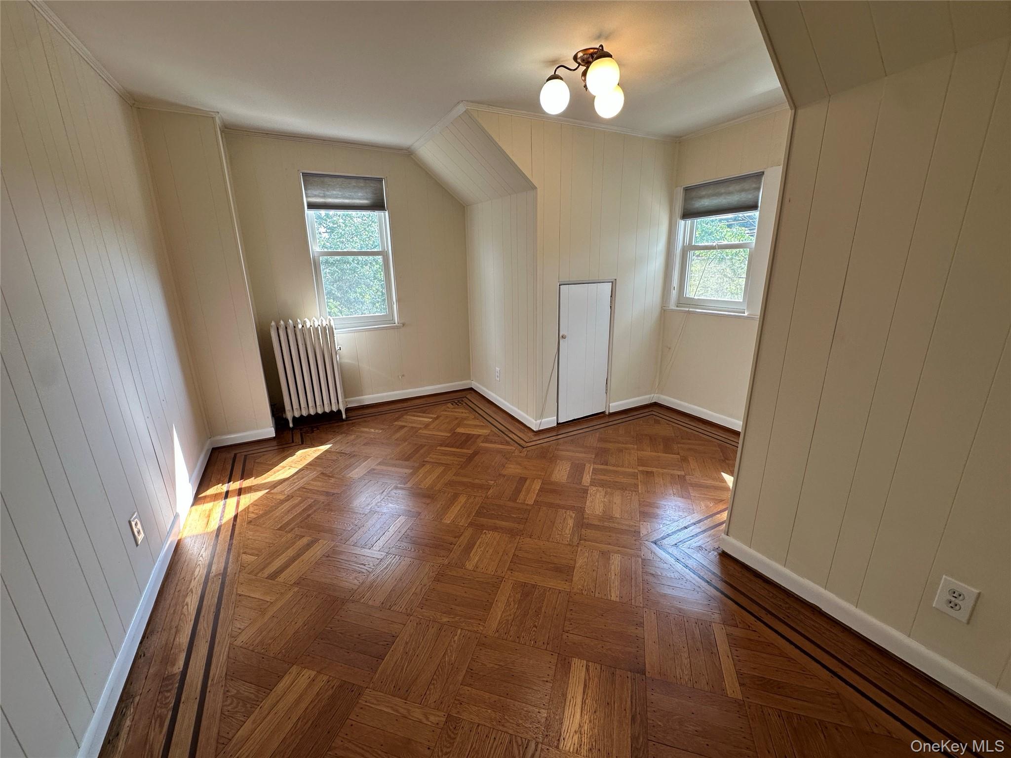 215 Conklin Street – For Rent photo 11