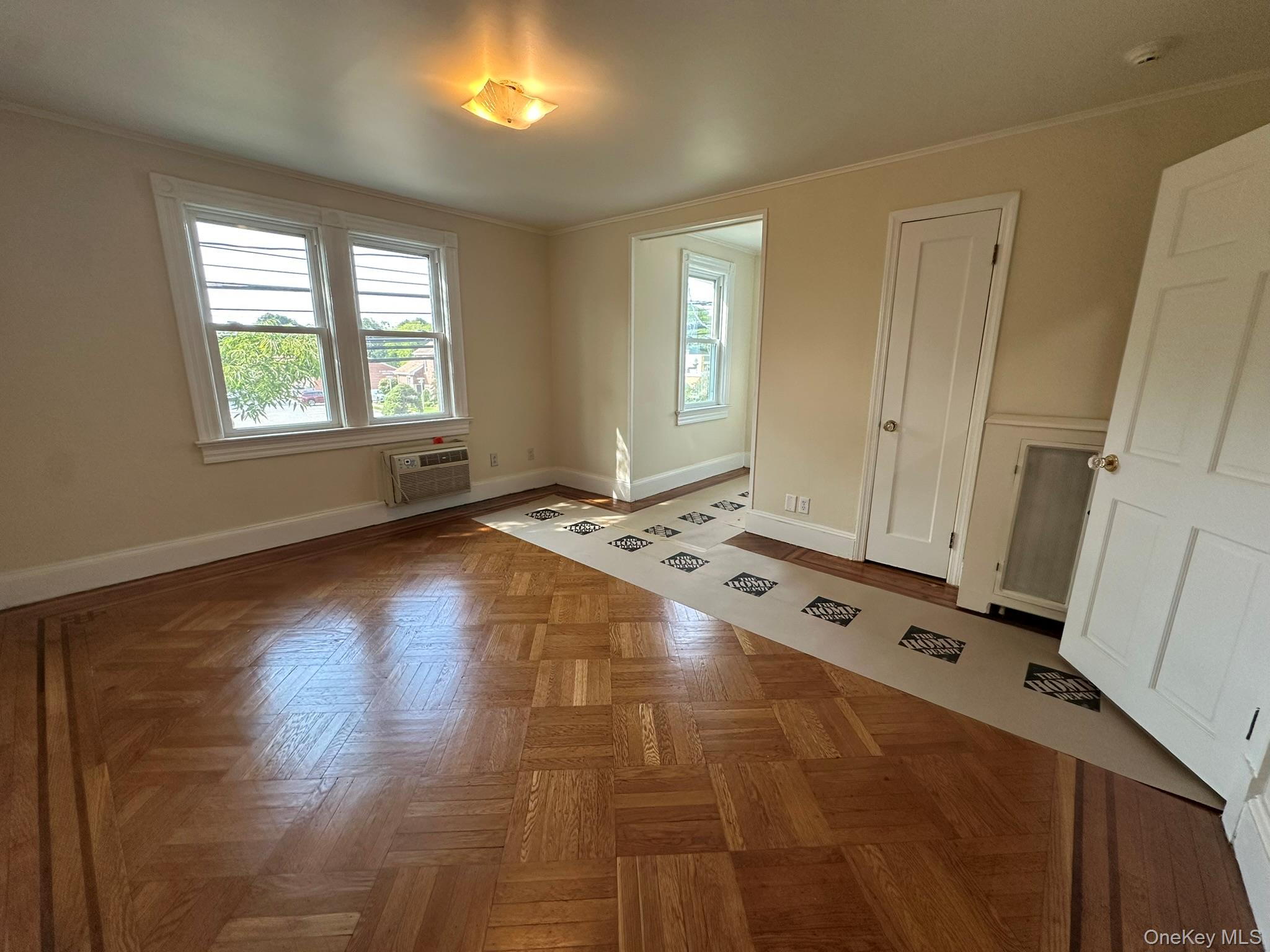 215 Conklin Street – For Rent photo 4