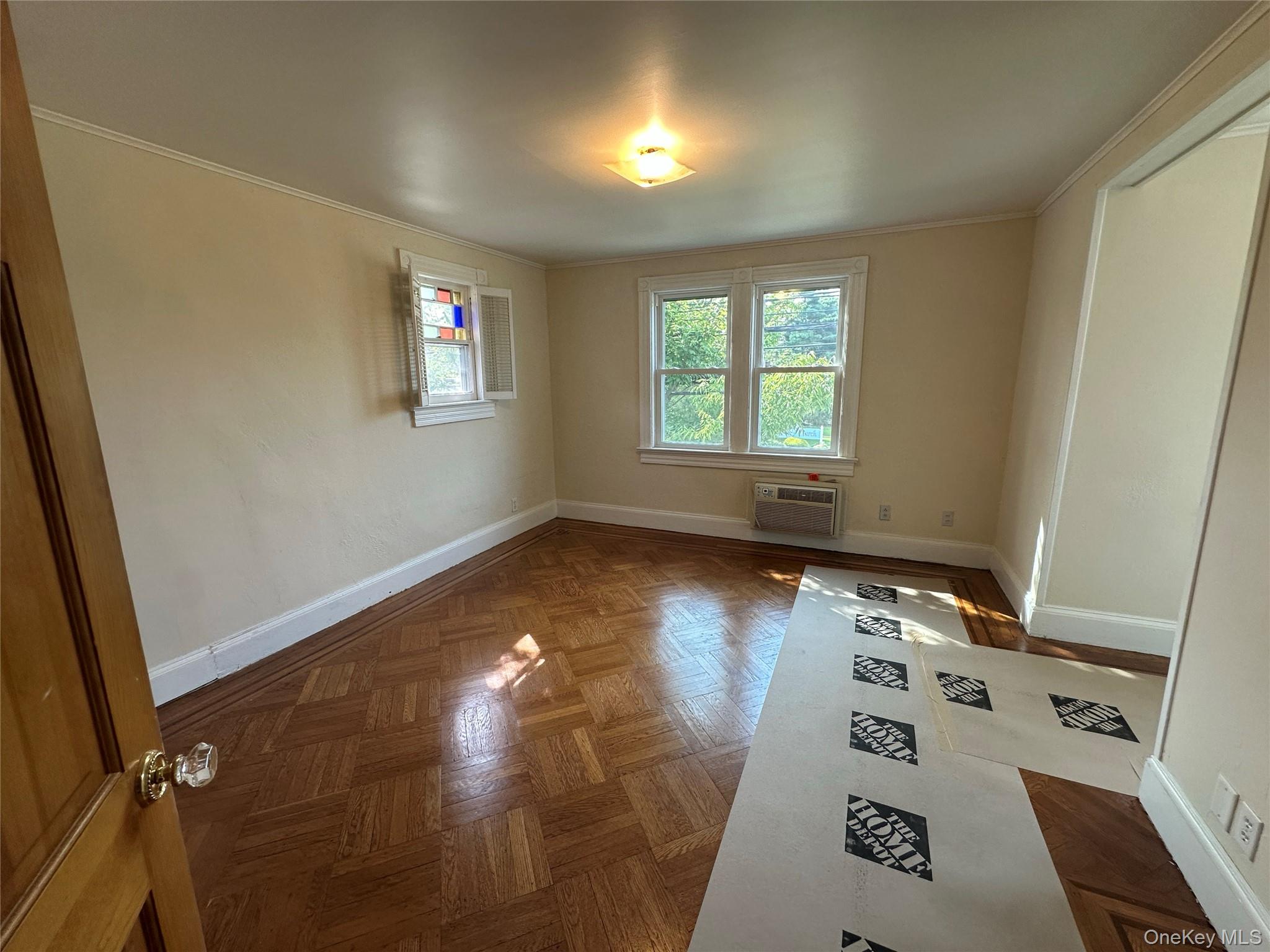 215 Conklin Street – For Rent photo 5