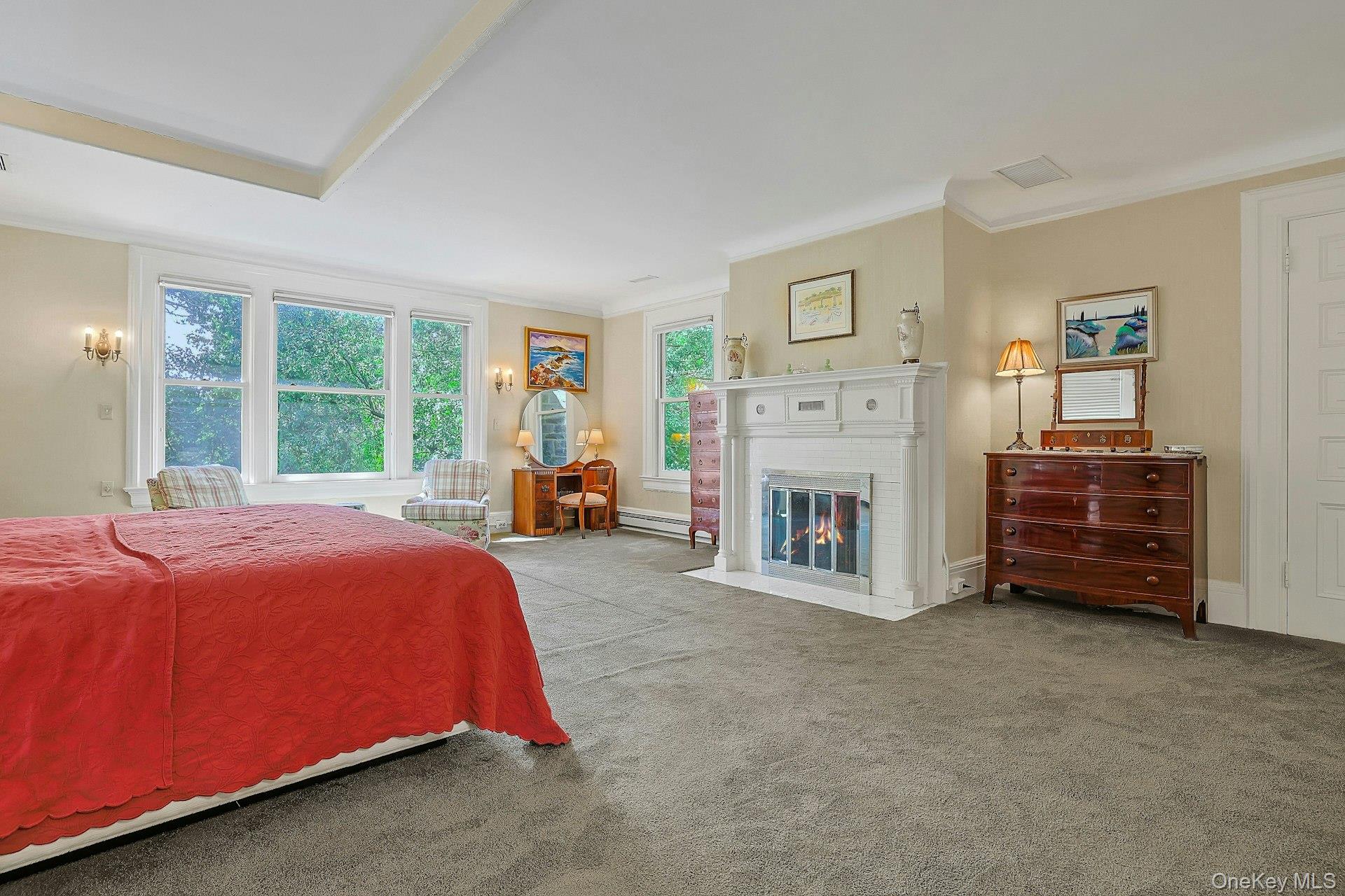 215 Soundview Avenue – For Sale photo 28