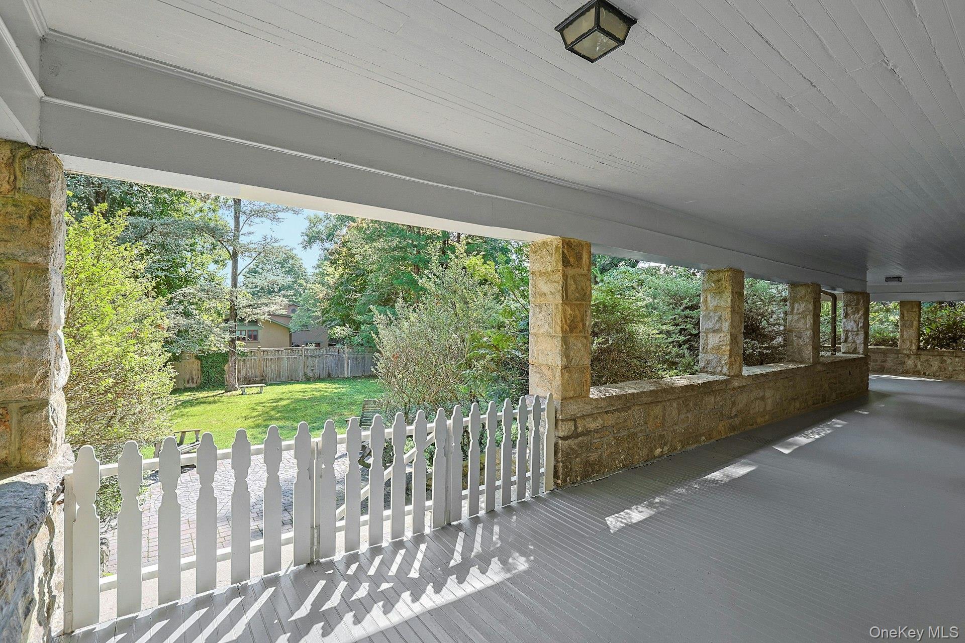 215 Soundview Avenue – For Sale photo 38