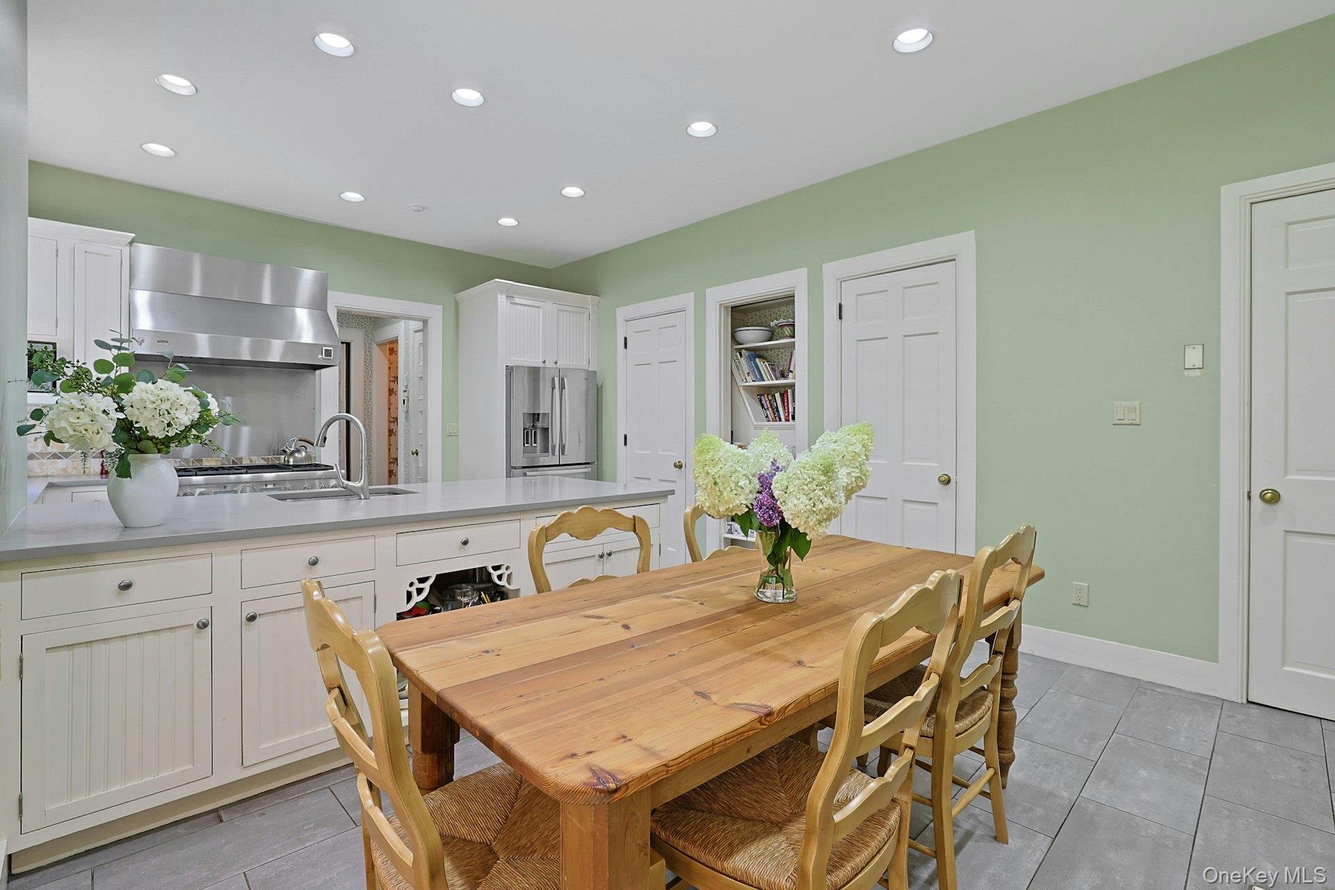 215 Soundview Avenue – For Sale photo 18