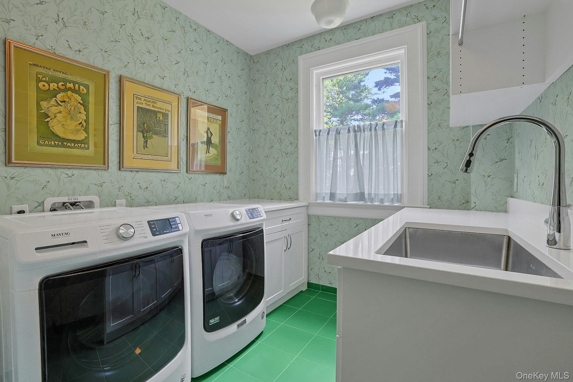 215 Soundview Avenue – For Sale photo 37