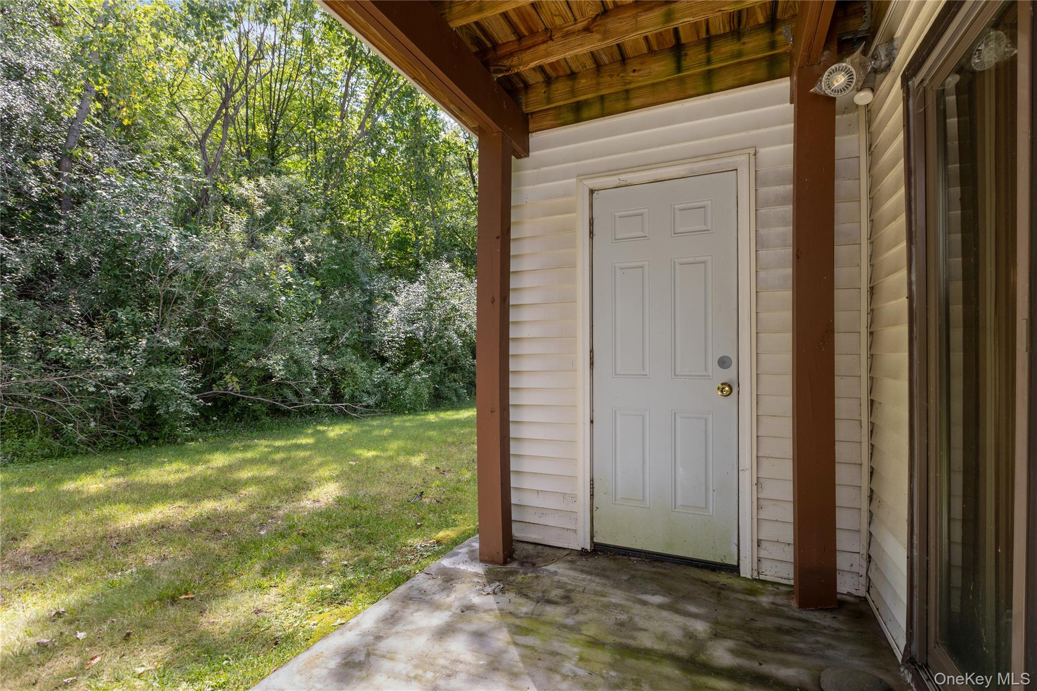 23 Scarborough Lane, Unit A photo 26