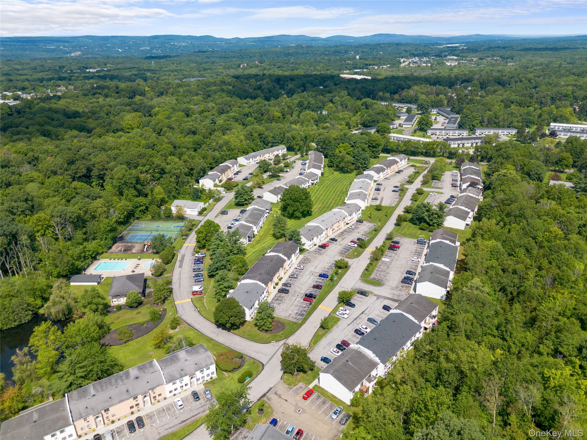 23 Scarborough Lane, Unit A photo 23