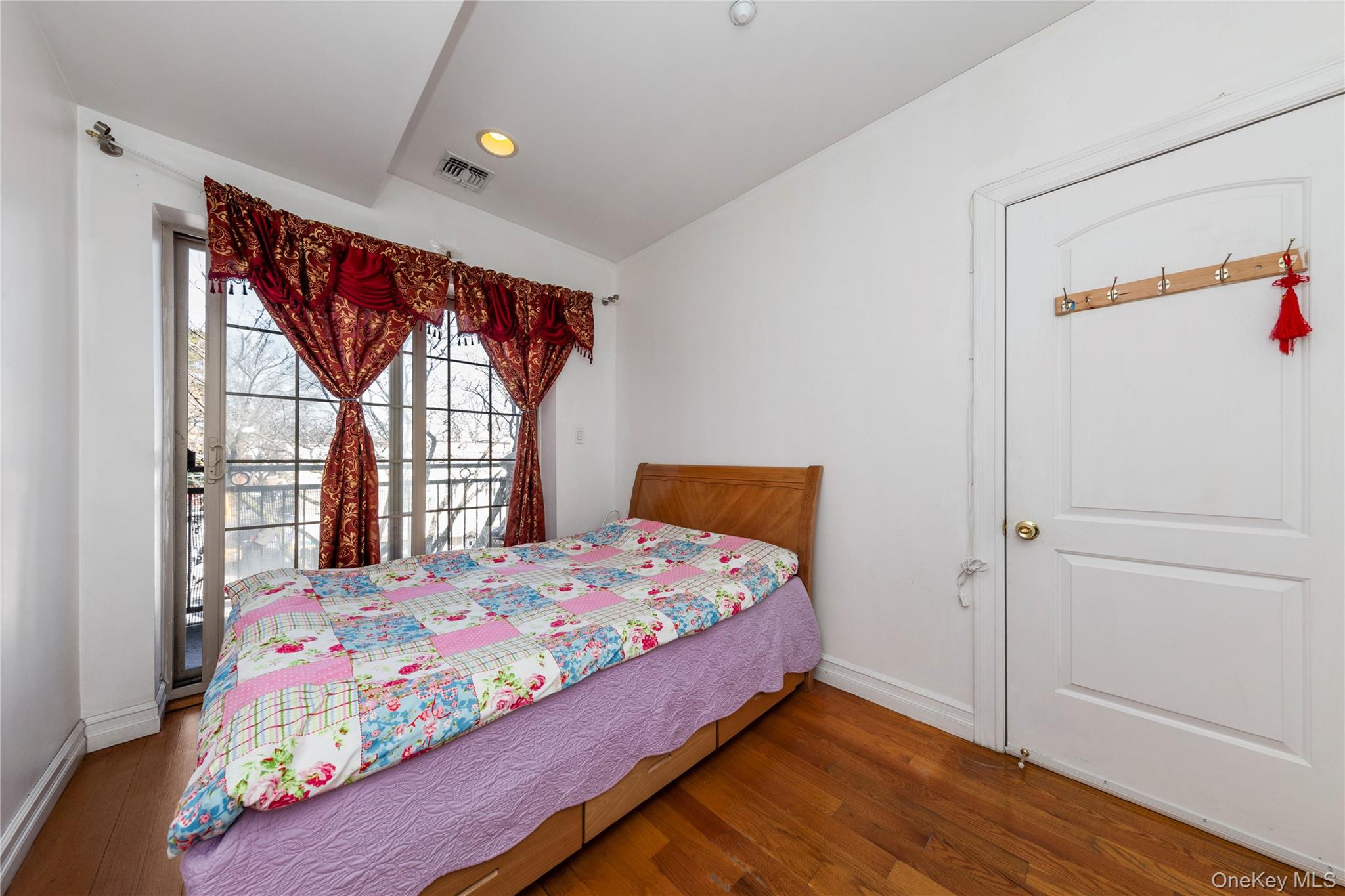 10716 37th Avenue, Unit 3B photo 11