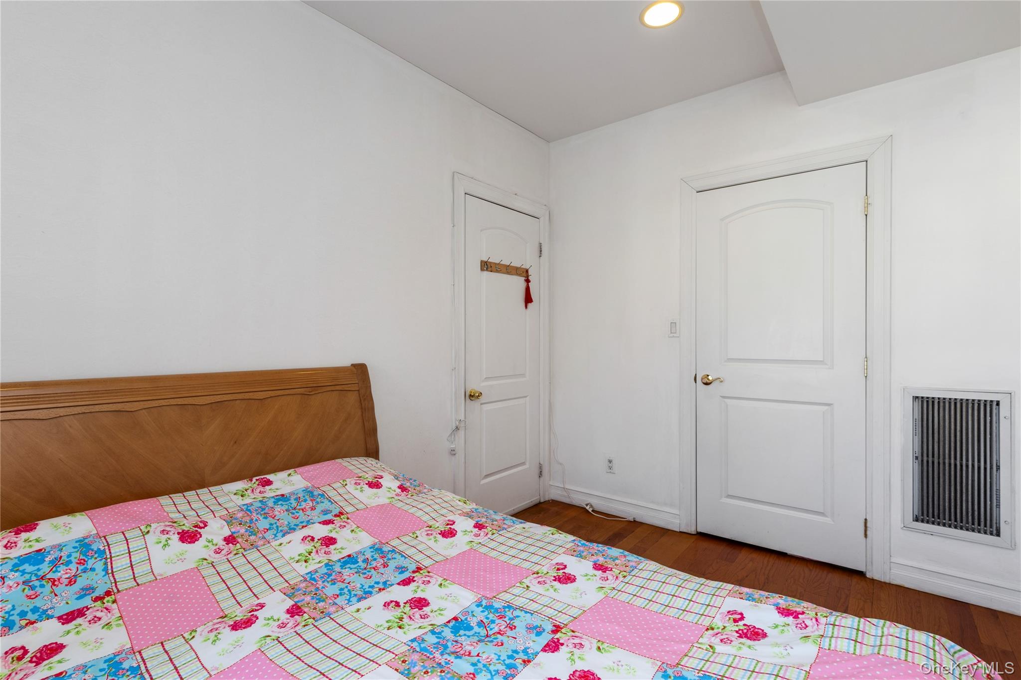 10716 37th Avenue, Unit 3B photo 12