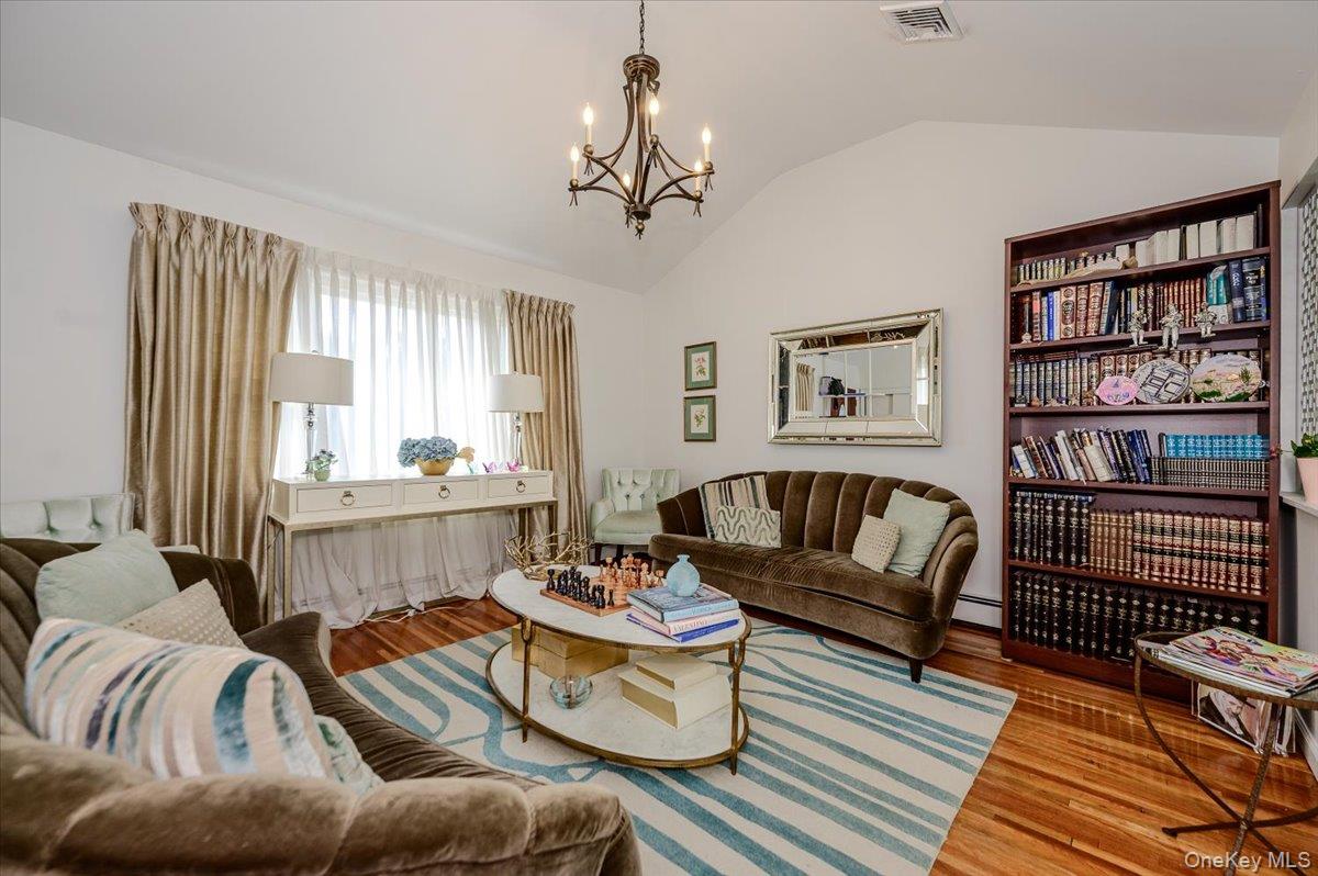 30 Cheshire Road – For Sale photo 3