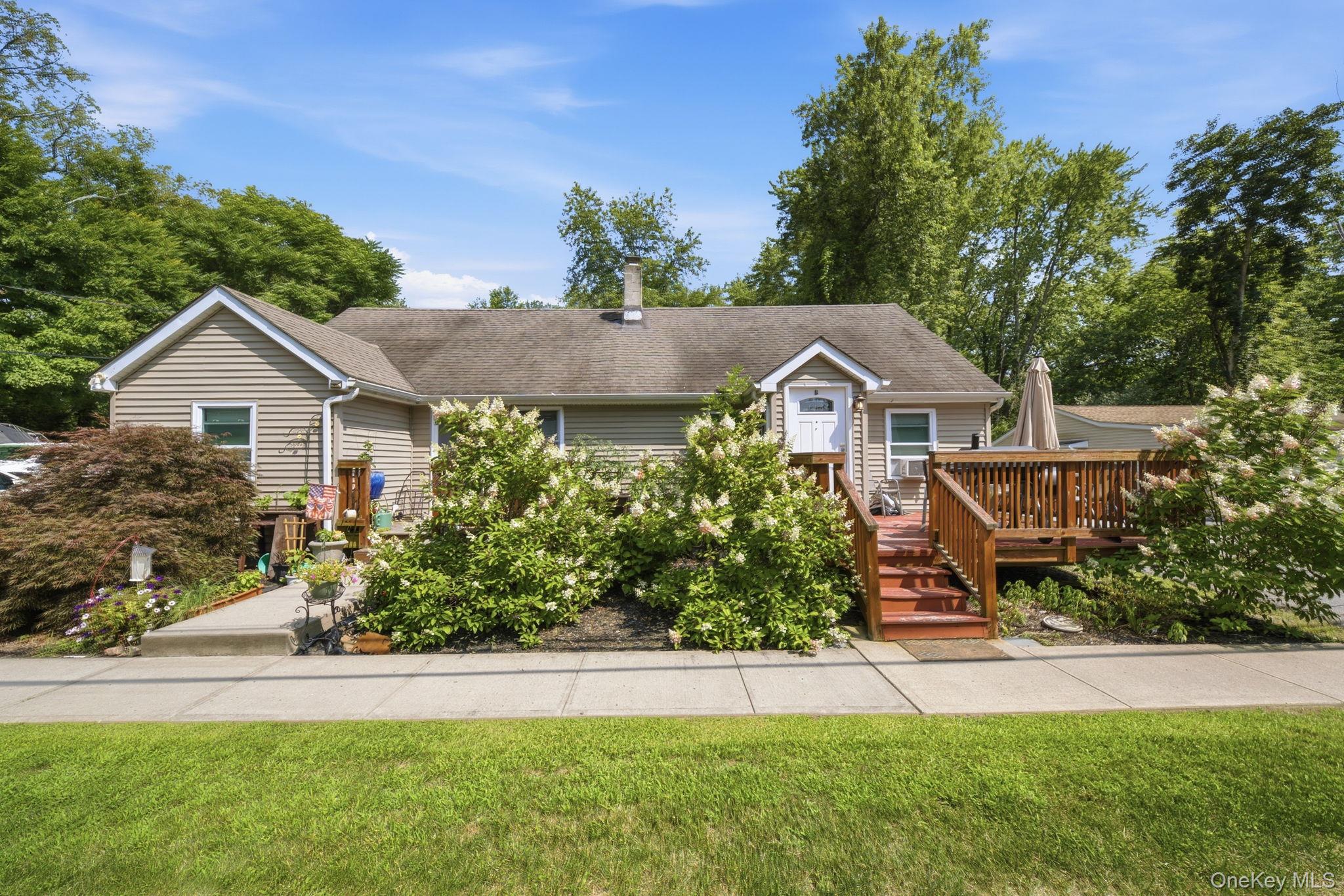 1614 Route 9G – For Sale
