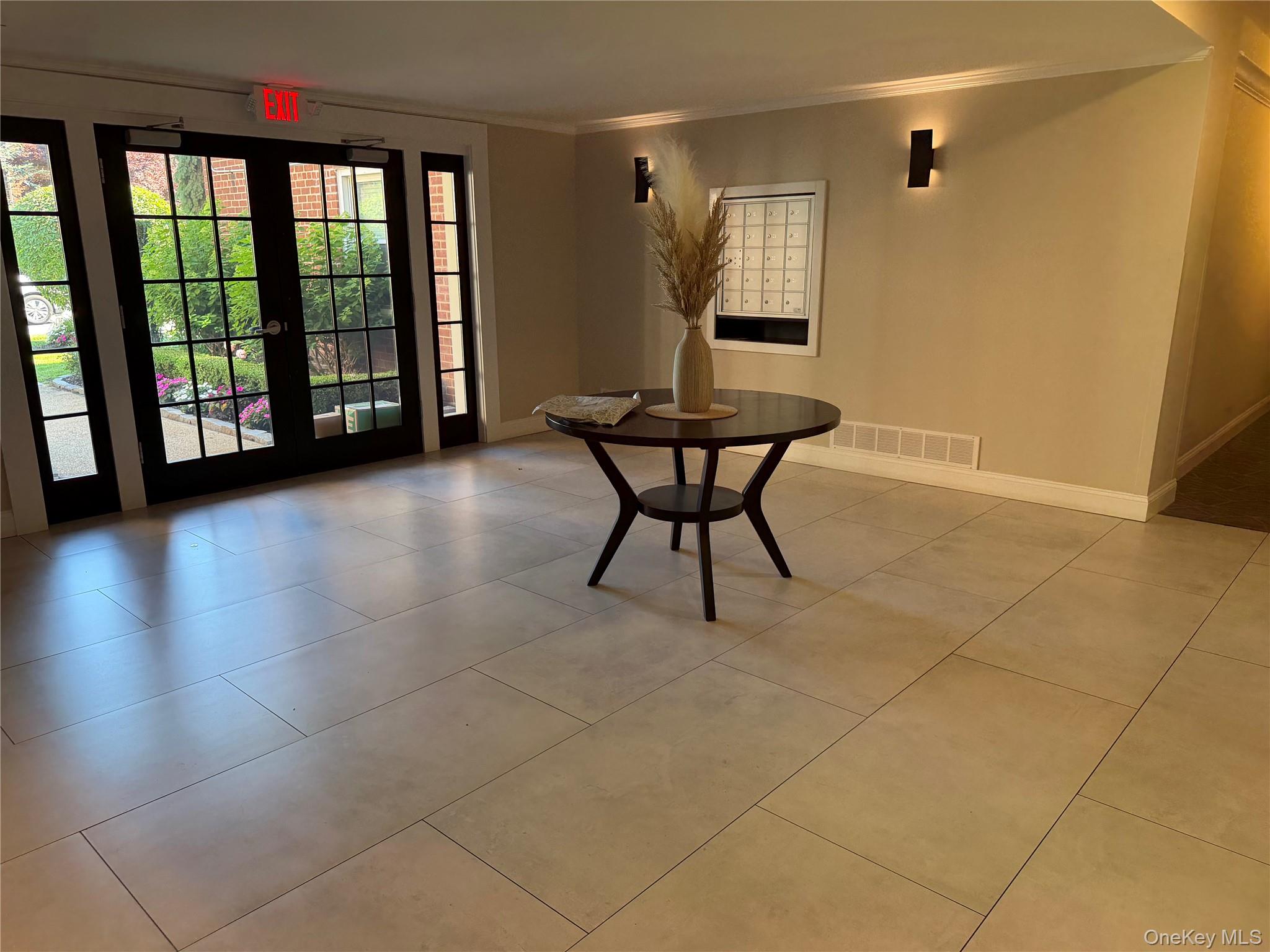 120 S Park Avenue, Unit 1-D photo 2