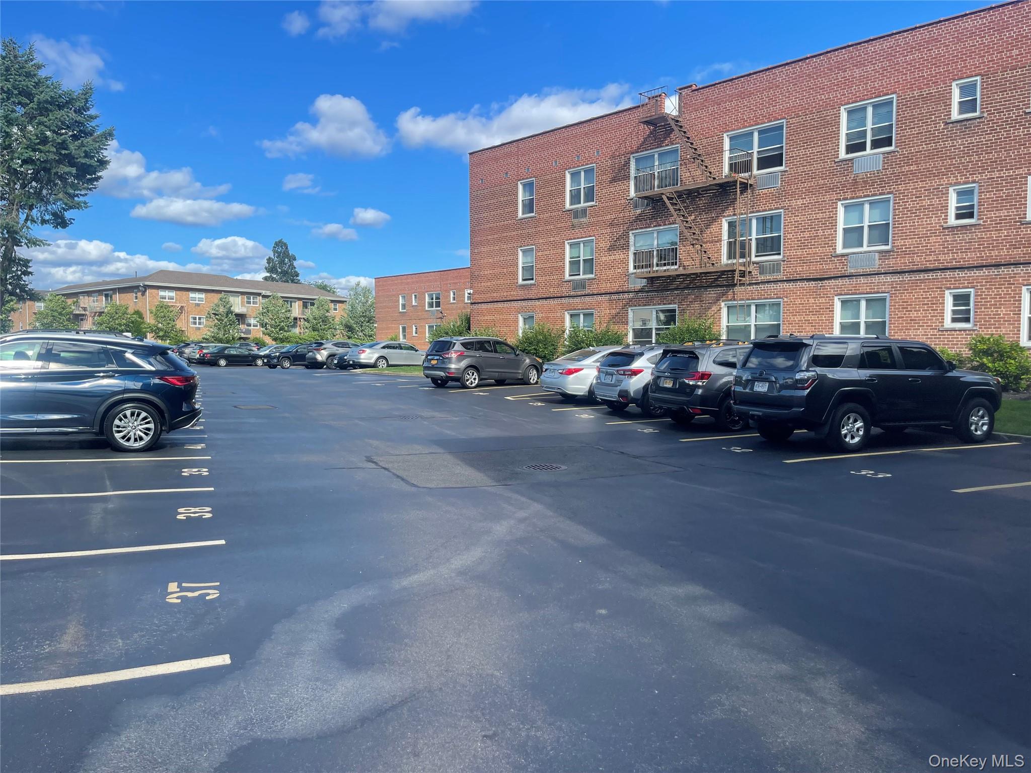 120 S Park Avenue, Unit 1-D photo 7