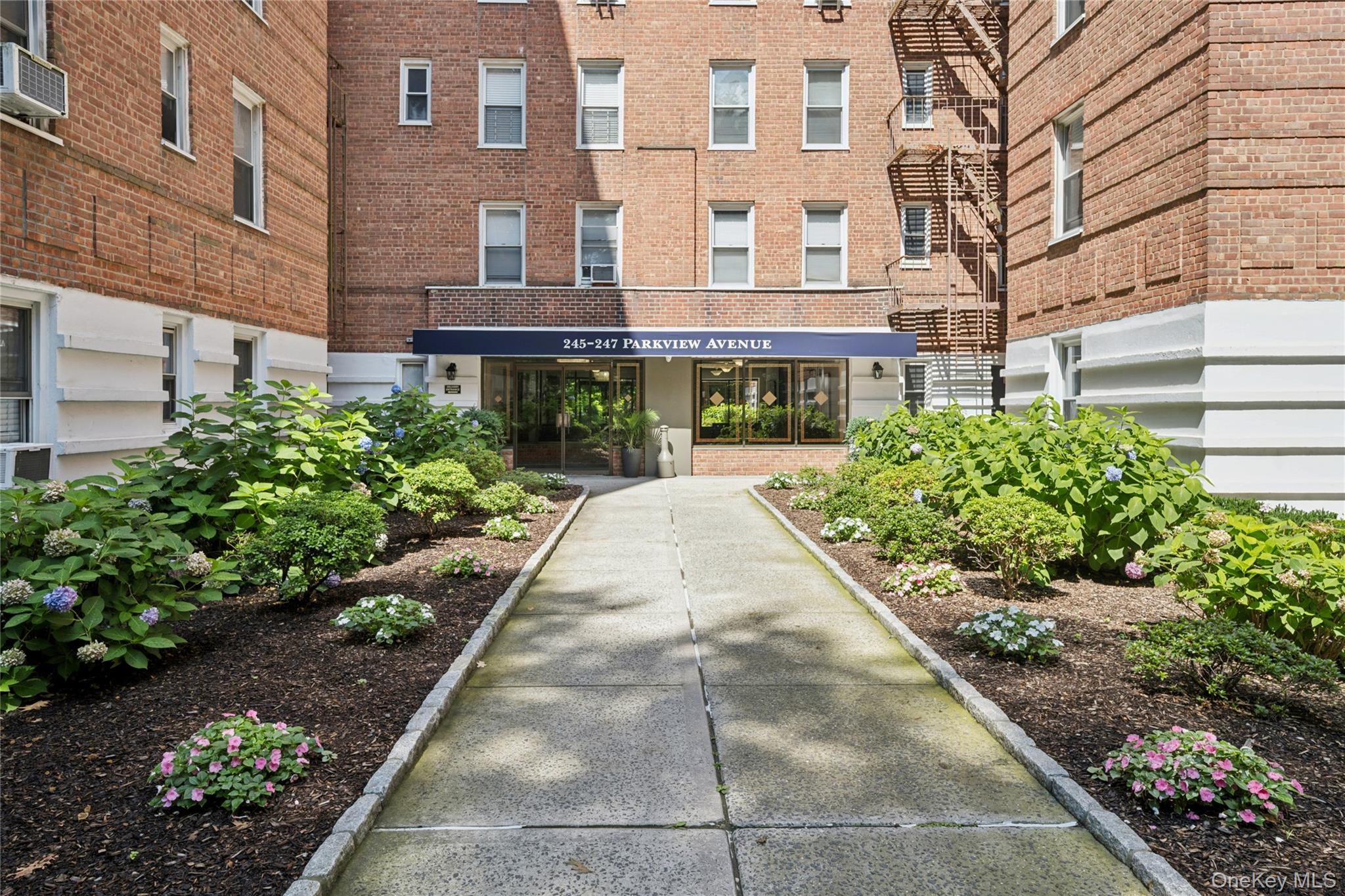 247 Parkview Avenue, Unit 3P photo 19