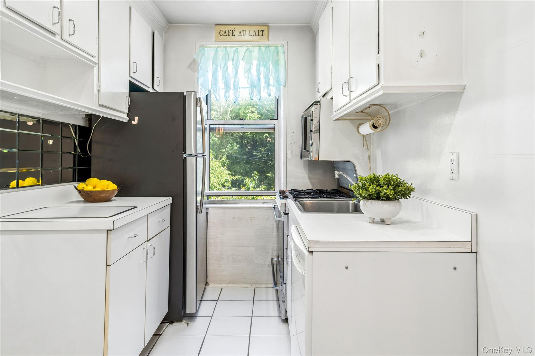 247 Parkview Avenue, Unit 3P photo 10