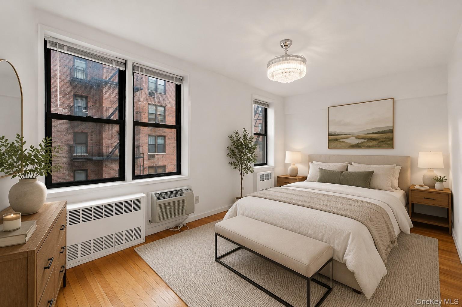 665 Thwaites Place, Unit 3A photo 2