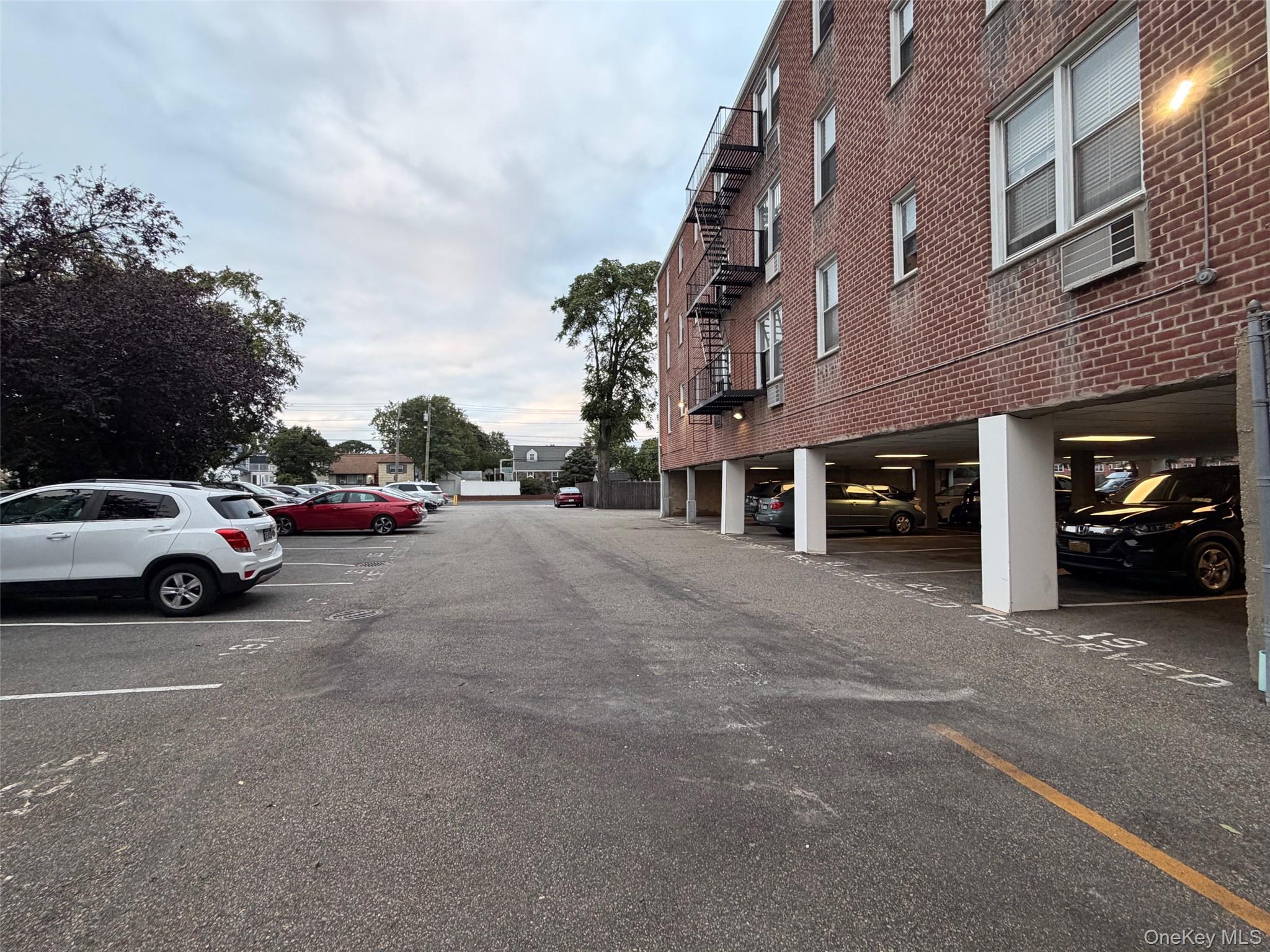 16 Main Street, Unit J-2 photo 18
