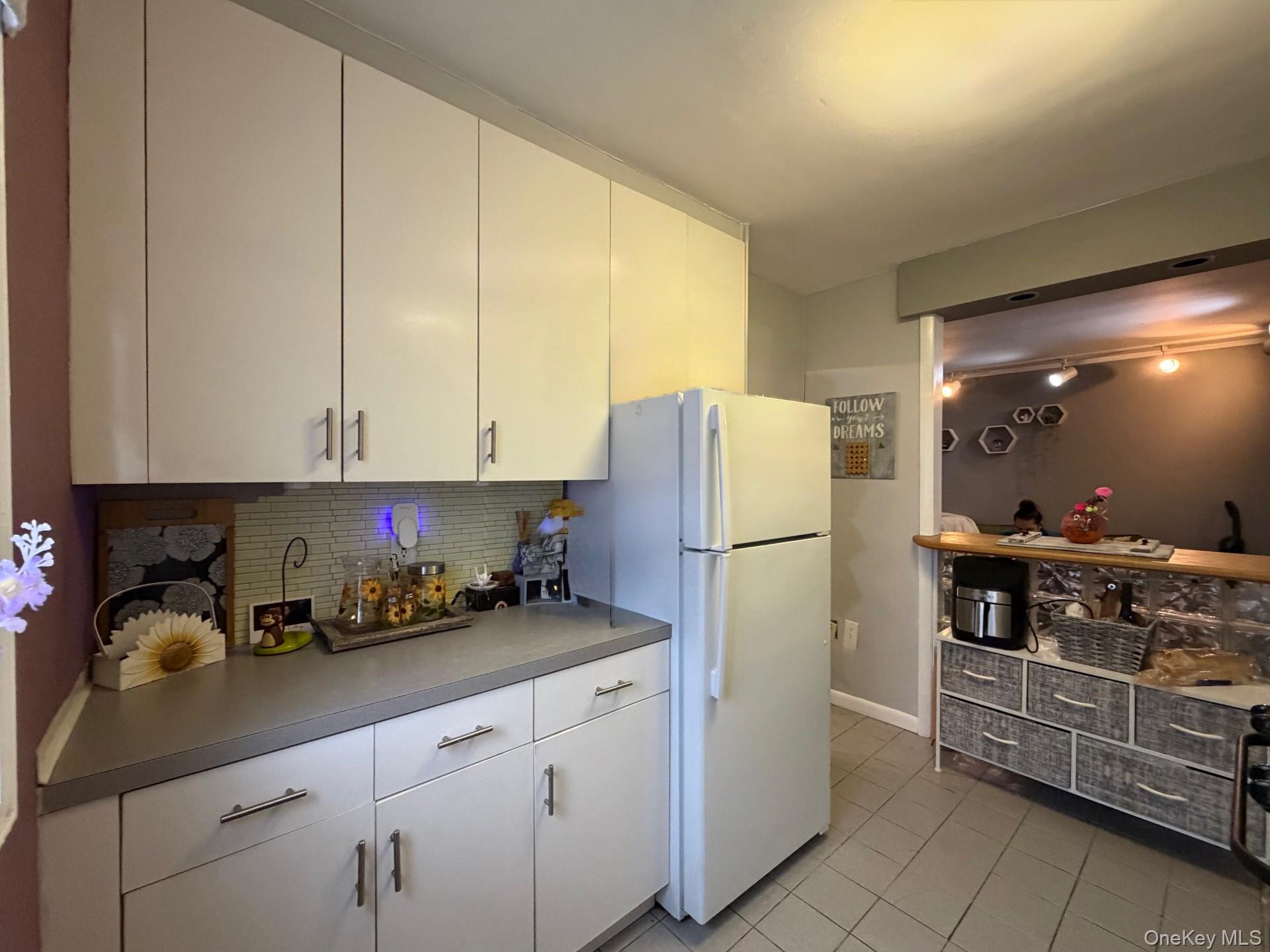 16 Main Street, Unit J-2 photo 9