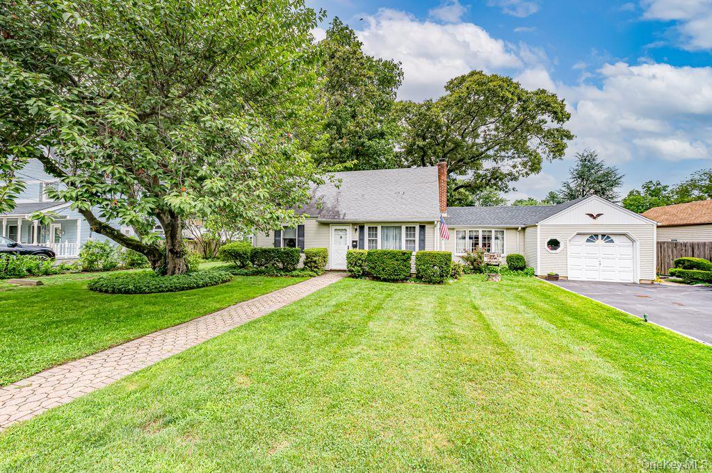 17 Eckert Street – For Sale photo 3