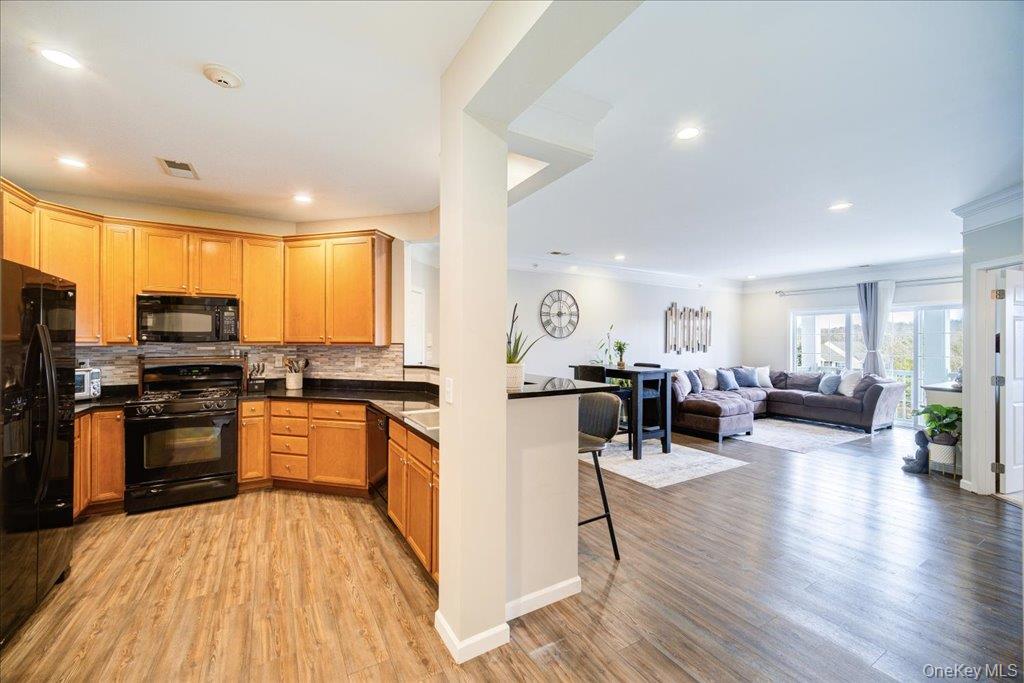 416 Saratoga Lane – For Sale photo 13