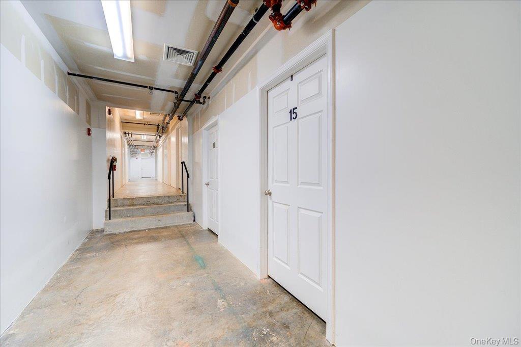 416 Saratoga Lane – For Sale photo 29