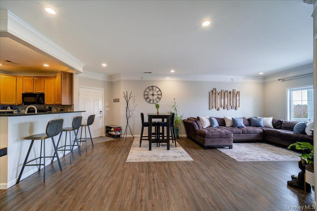 416 Saratoga Lane – For Sale photo 8