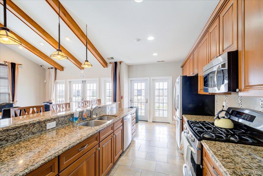 416 Saratoga Lane – For Sale photo 27