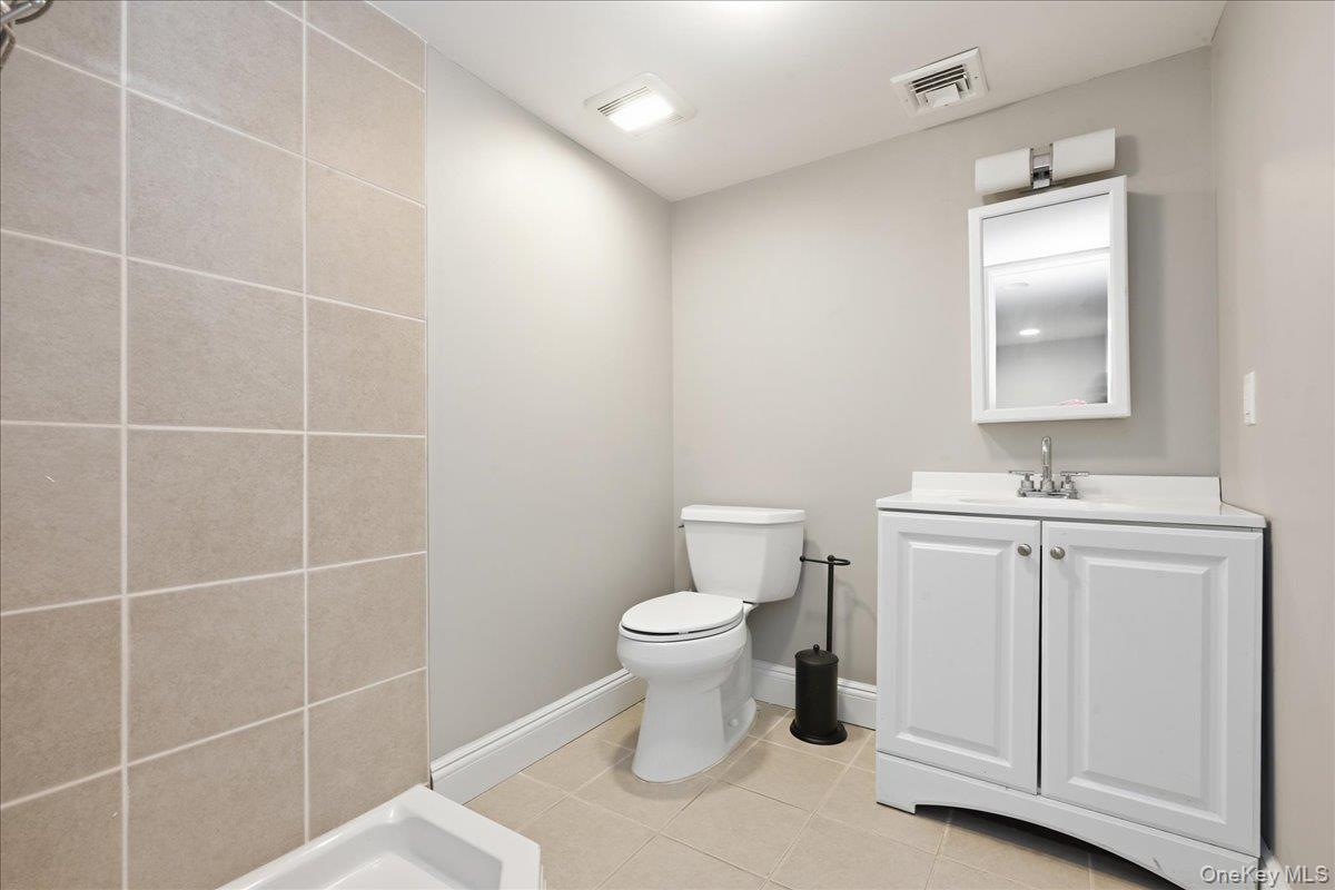 243 Spruce Street – For Sale photo 29