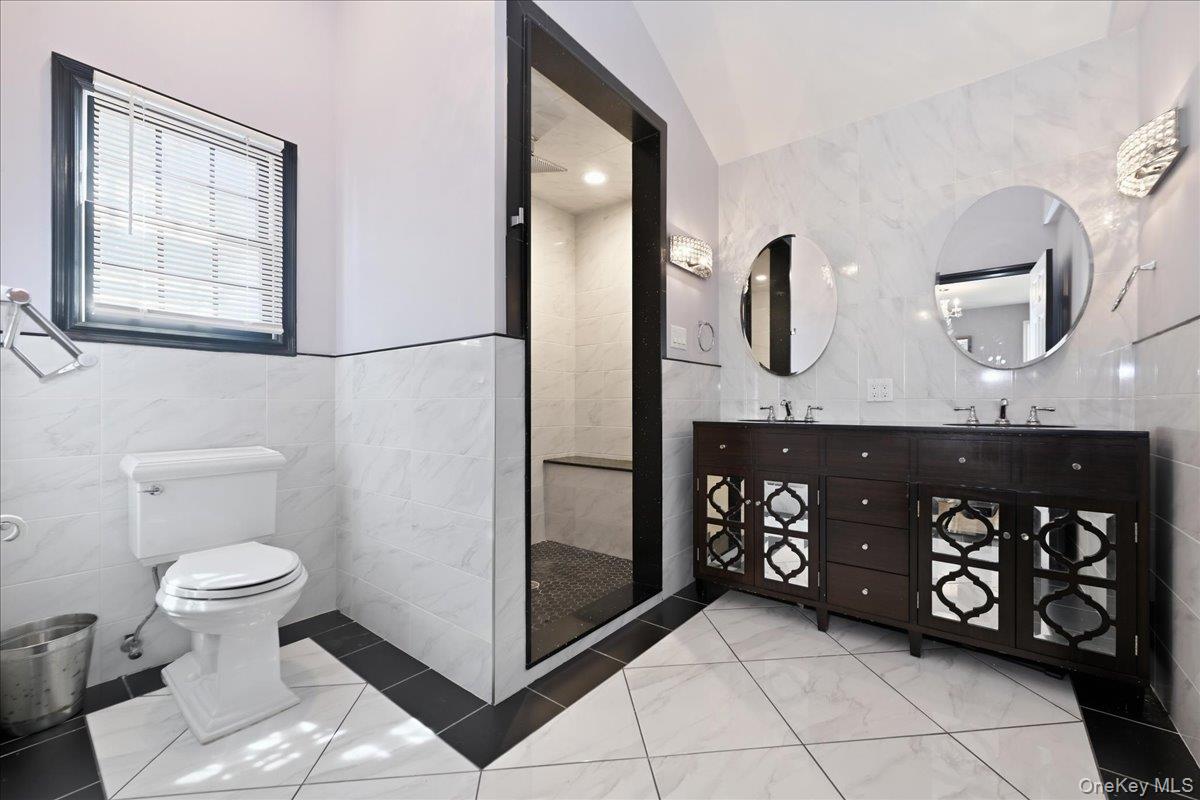 243 Spruce Street – For Sale photo 21