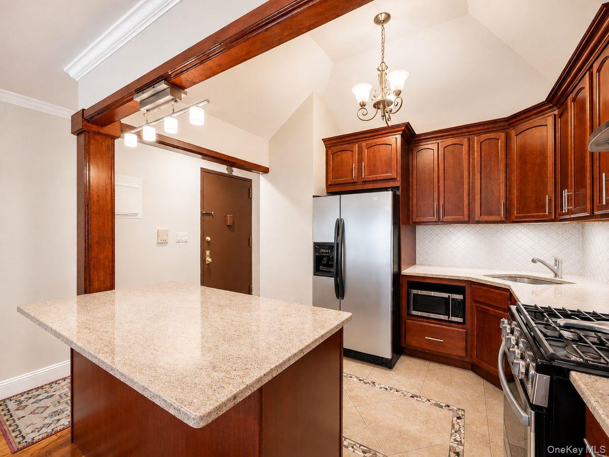 8719 57th Road, Unit 77 photo 5