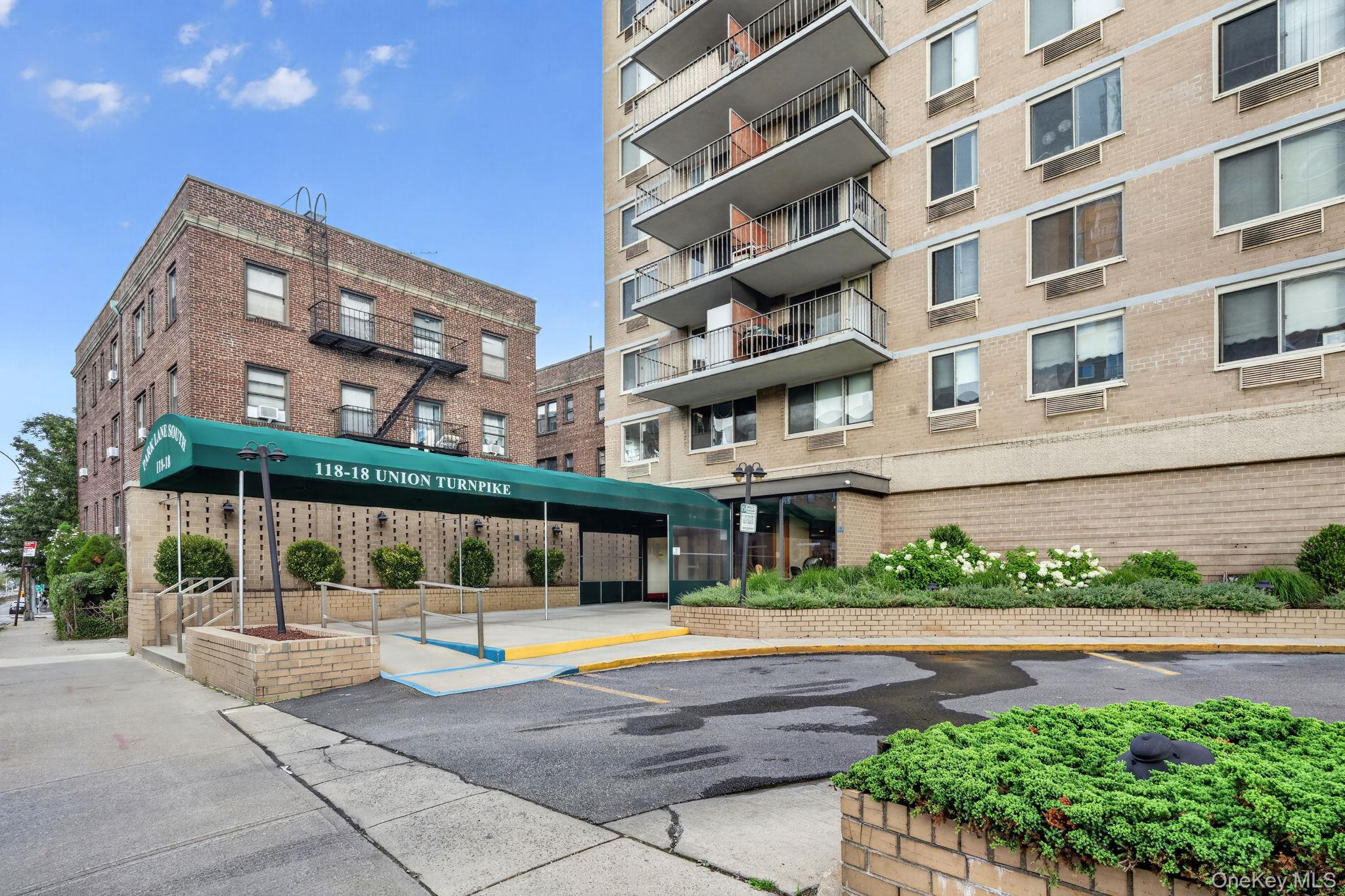 118-18 Union Turnpike, Unit 4J